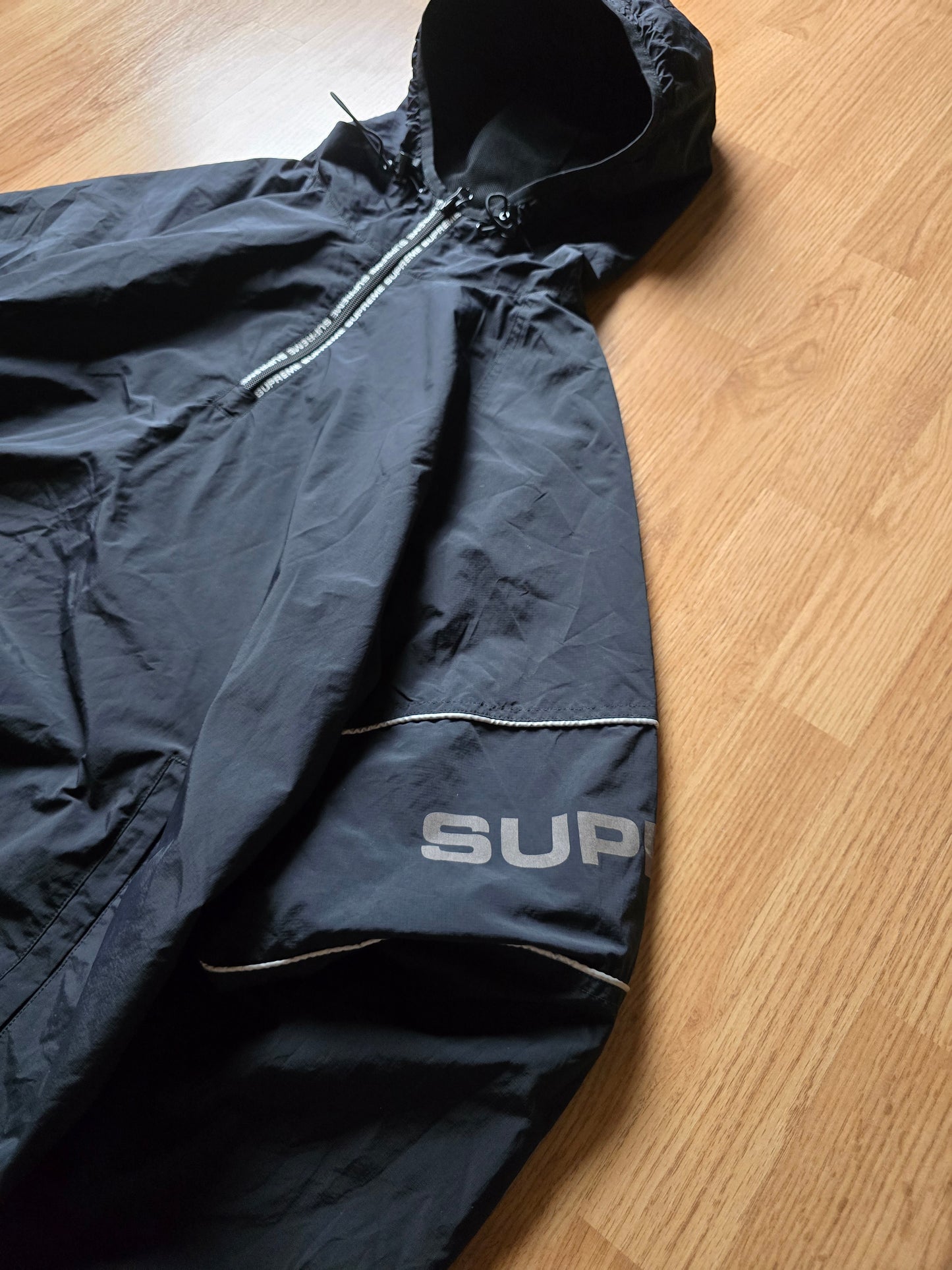 Supreme Nylon Ripstop Reflective Hooded Pullover Jacket (L)