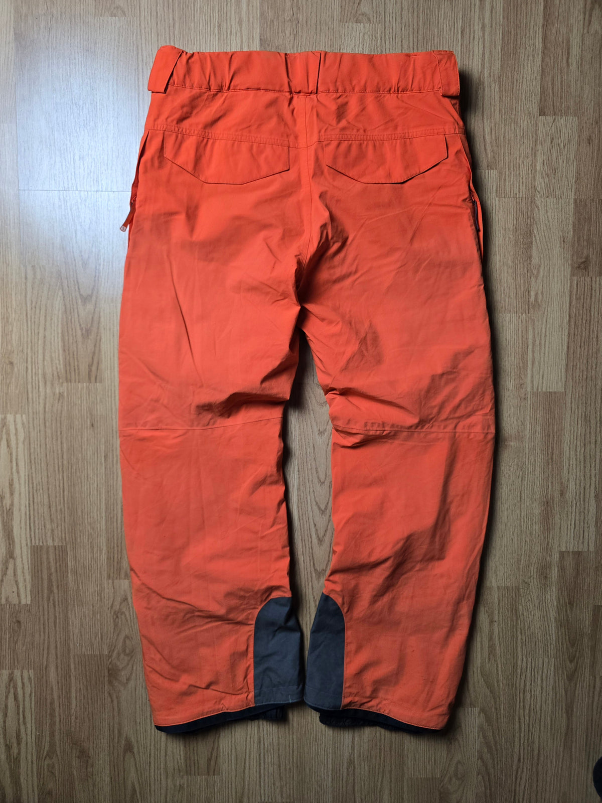 Salomon 'Chill Out Bib' Technical Ski Pants with removable Straps (L)
