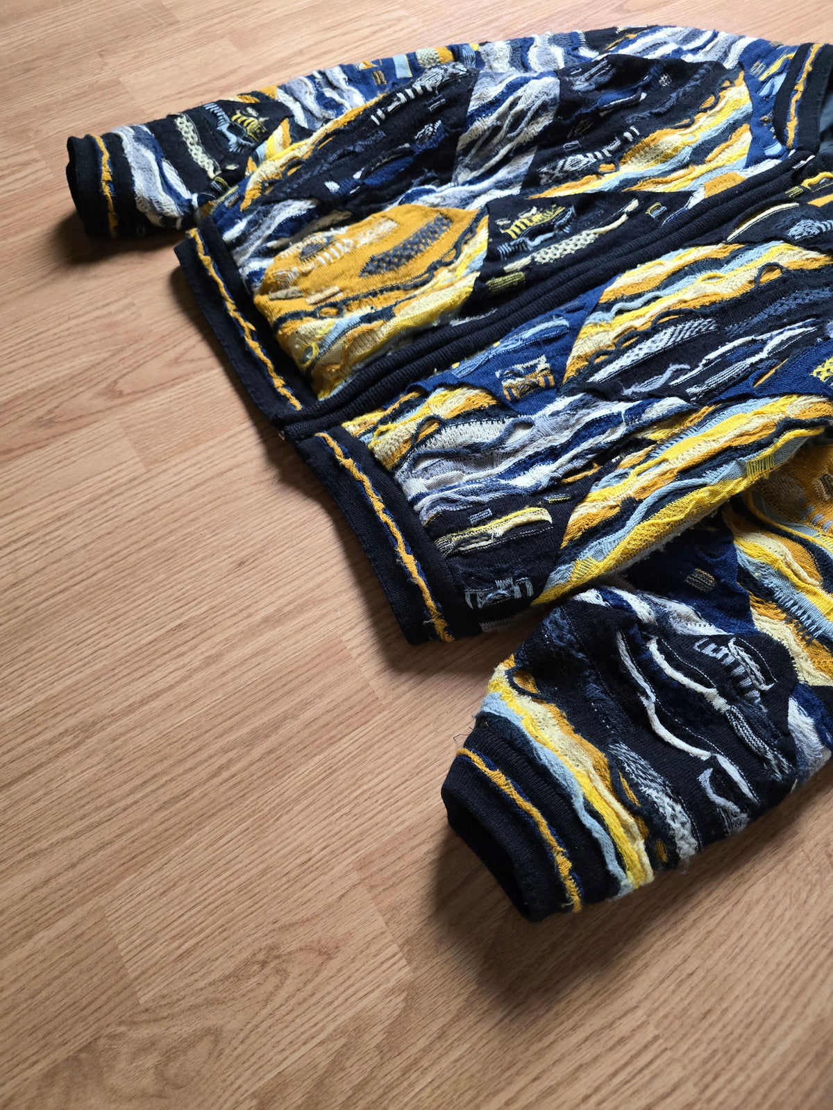 80-90s Coogi 3D Wool Knit Zip Bomber Jacket (M)
