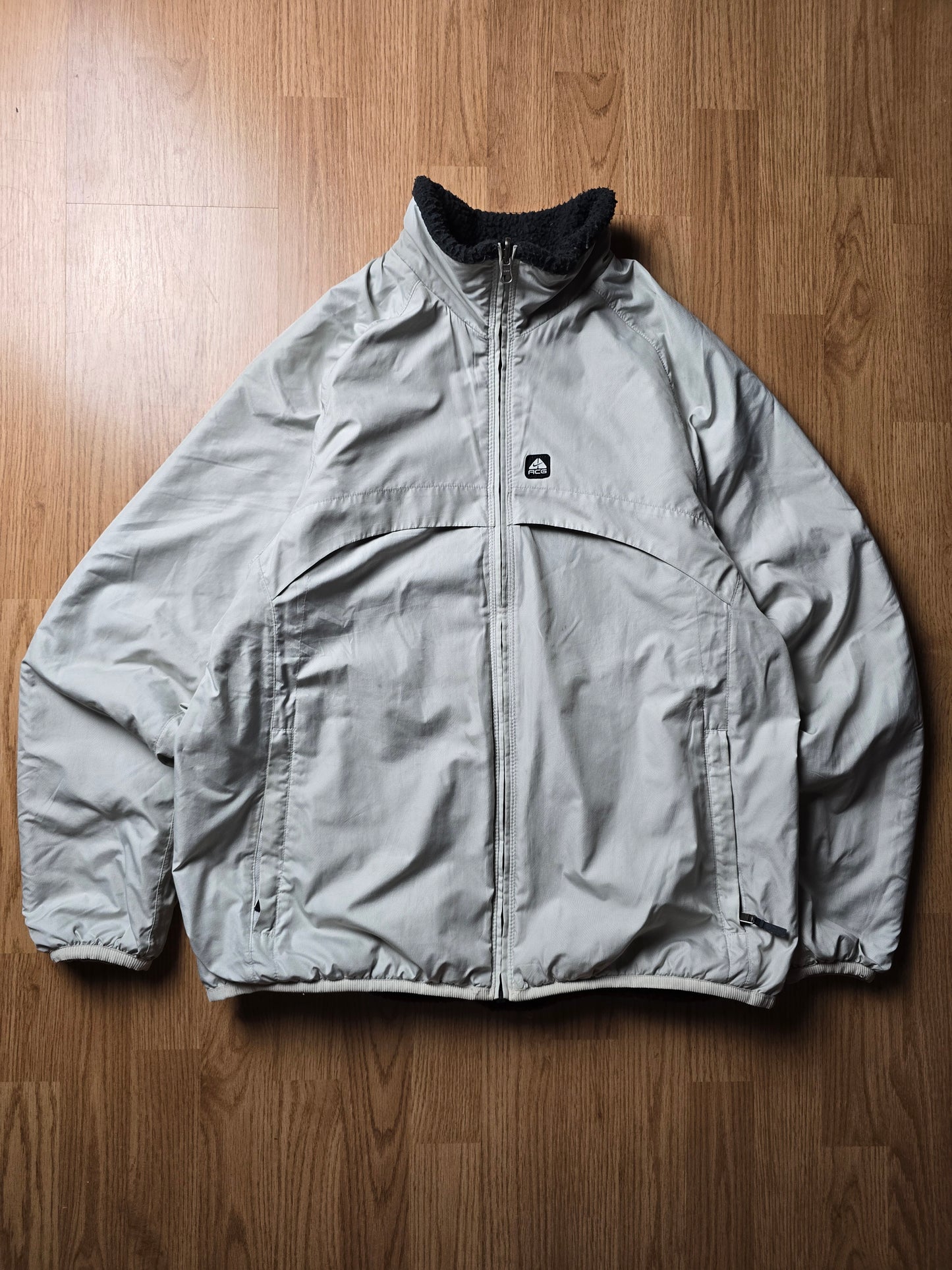 00s Nike ACG Reversible Heavyweight 2-Tone Fleece Jacket (M/L)