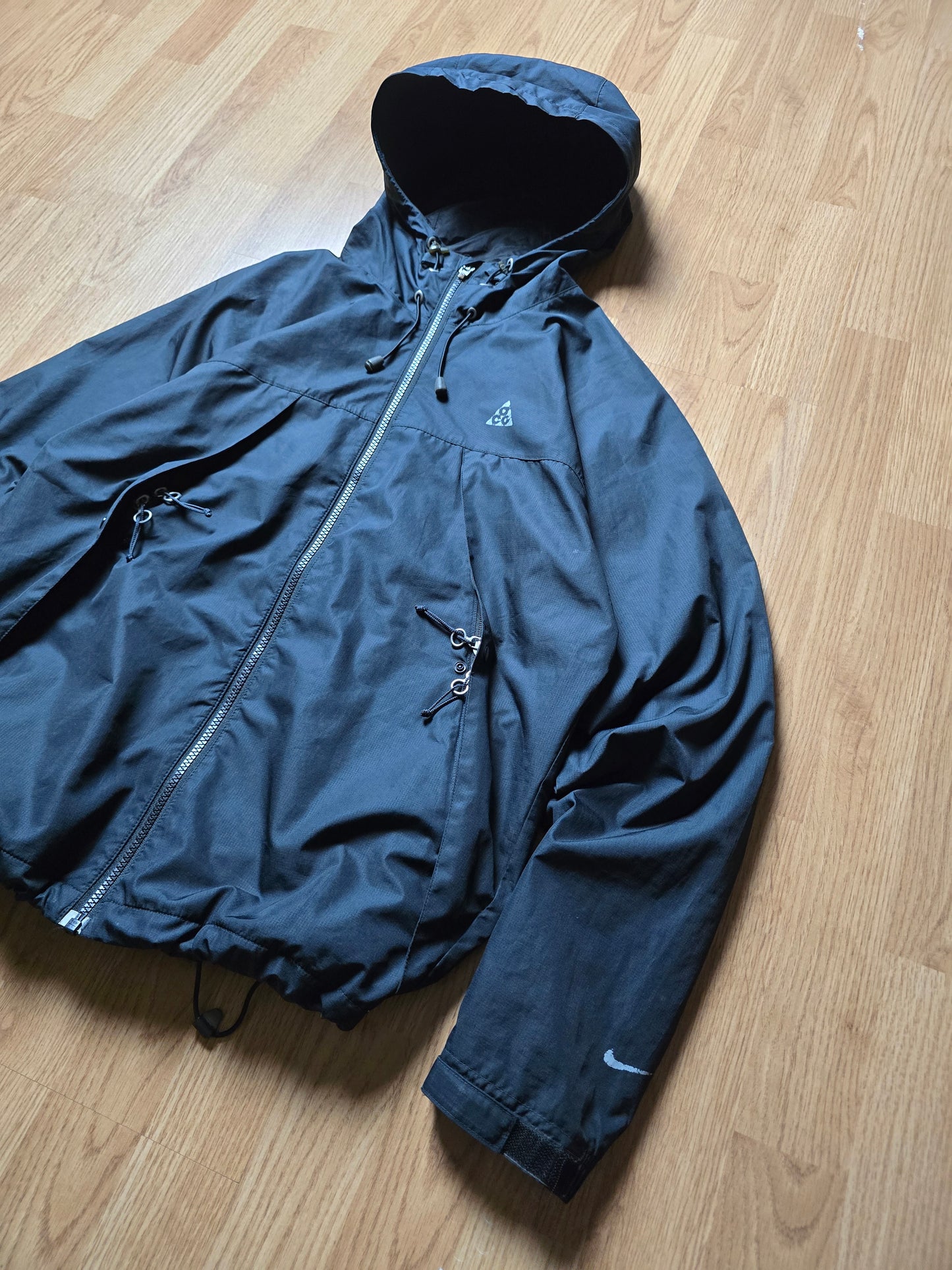 00s Nike ACG Technical Water-resistant Windbreaker (M)