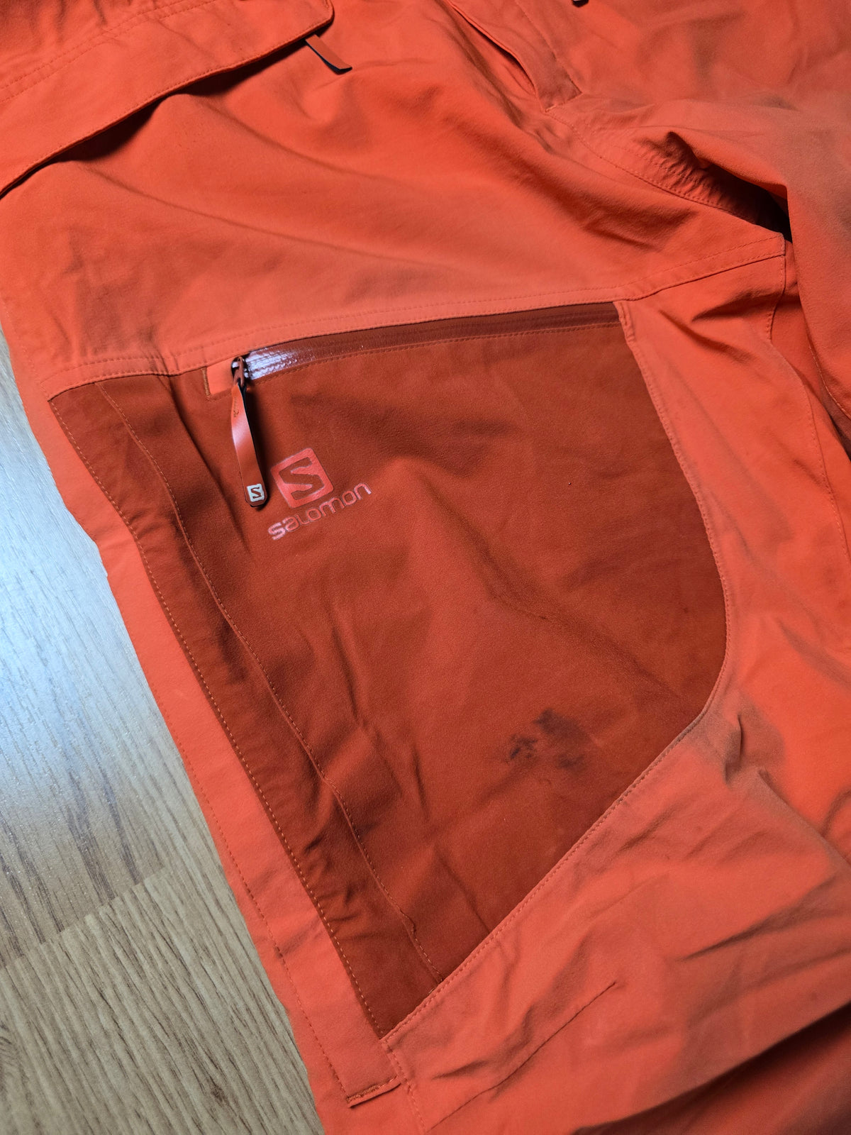 Salomon 'Chill Out Bib' Technical Ski Pants with removable Straps (L)