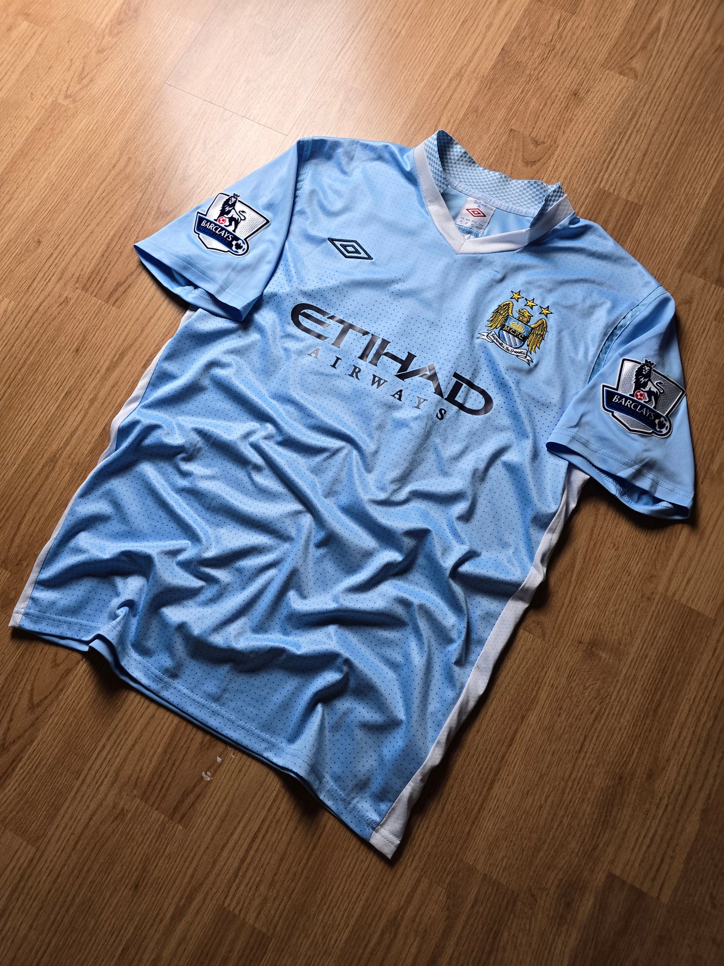Umbro Manchester City Kun Aguero 11/12 Home Top (L)