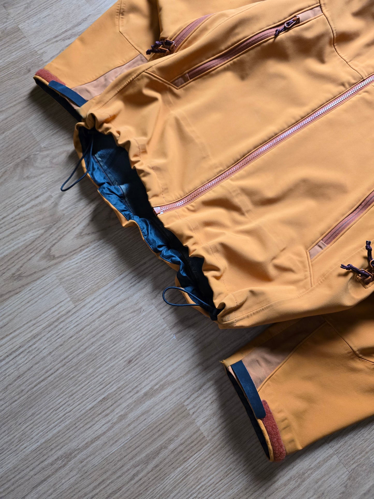 00s Arc'teryx 'Venta SV' Softshell Windstopper Jacket (M)