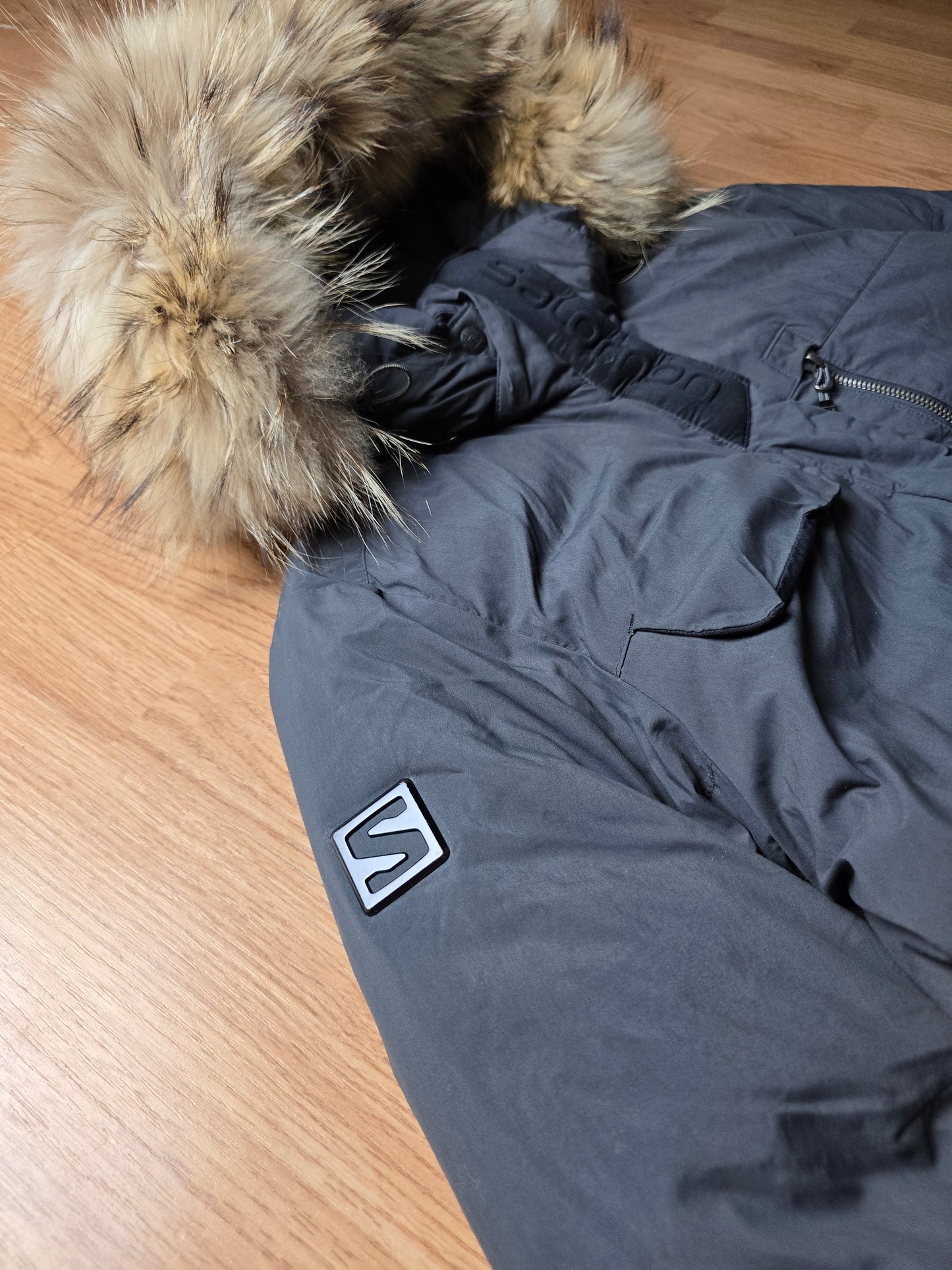 Salomon Metro Goose Down Fur Hooded Jacket (M)