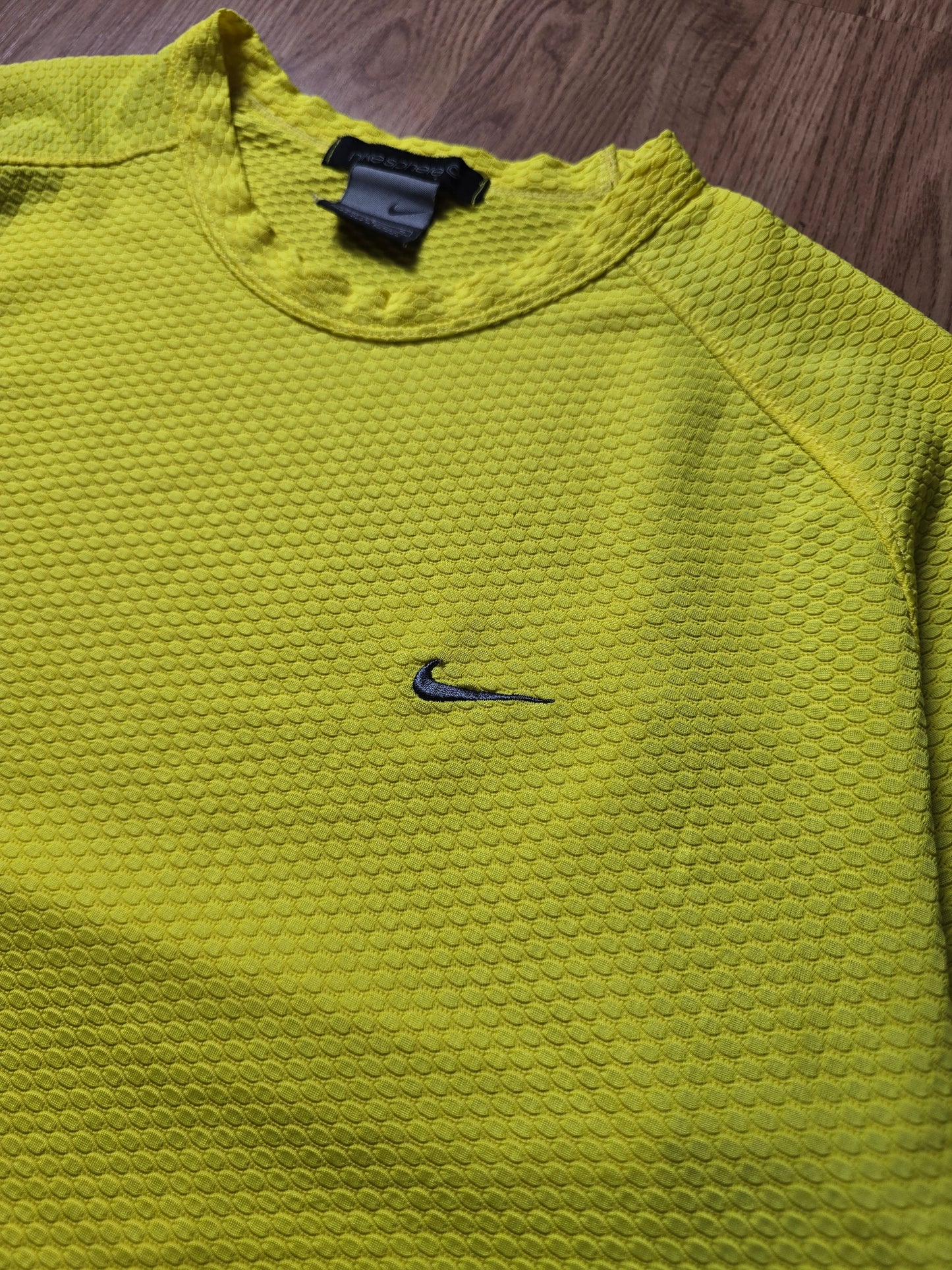 2000s Nike Sphere Textured Thermal Tee (M)