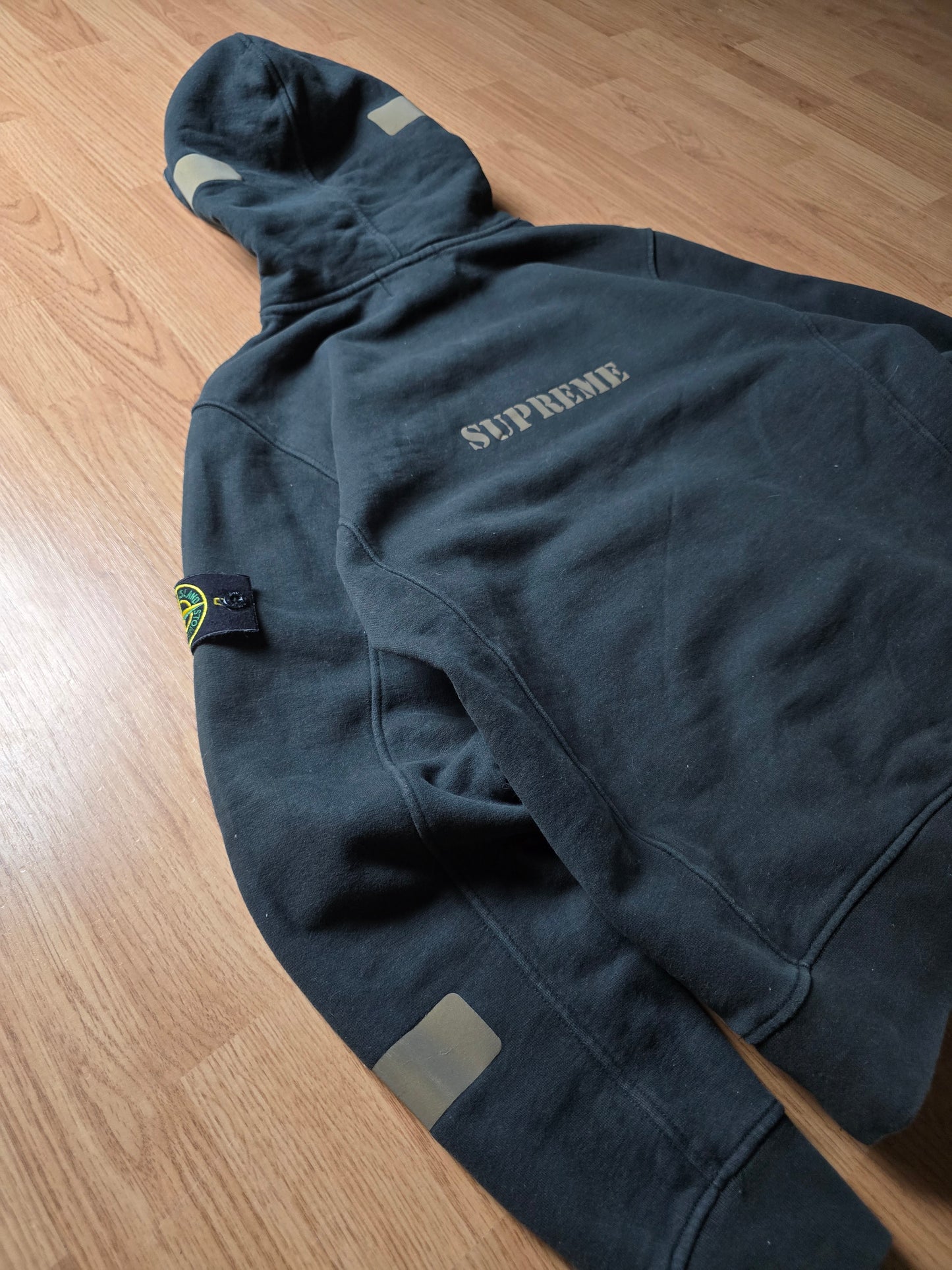 Supreme x Stone Island AW17 Reflective Hoodie (M)