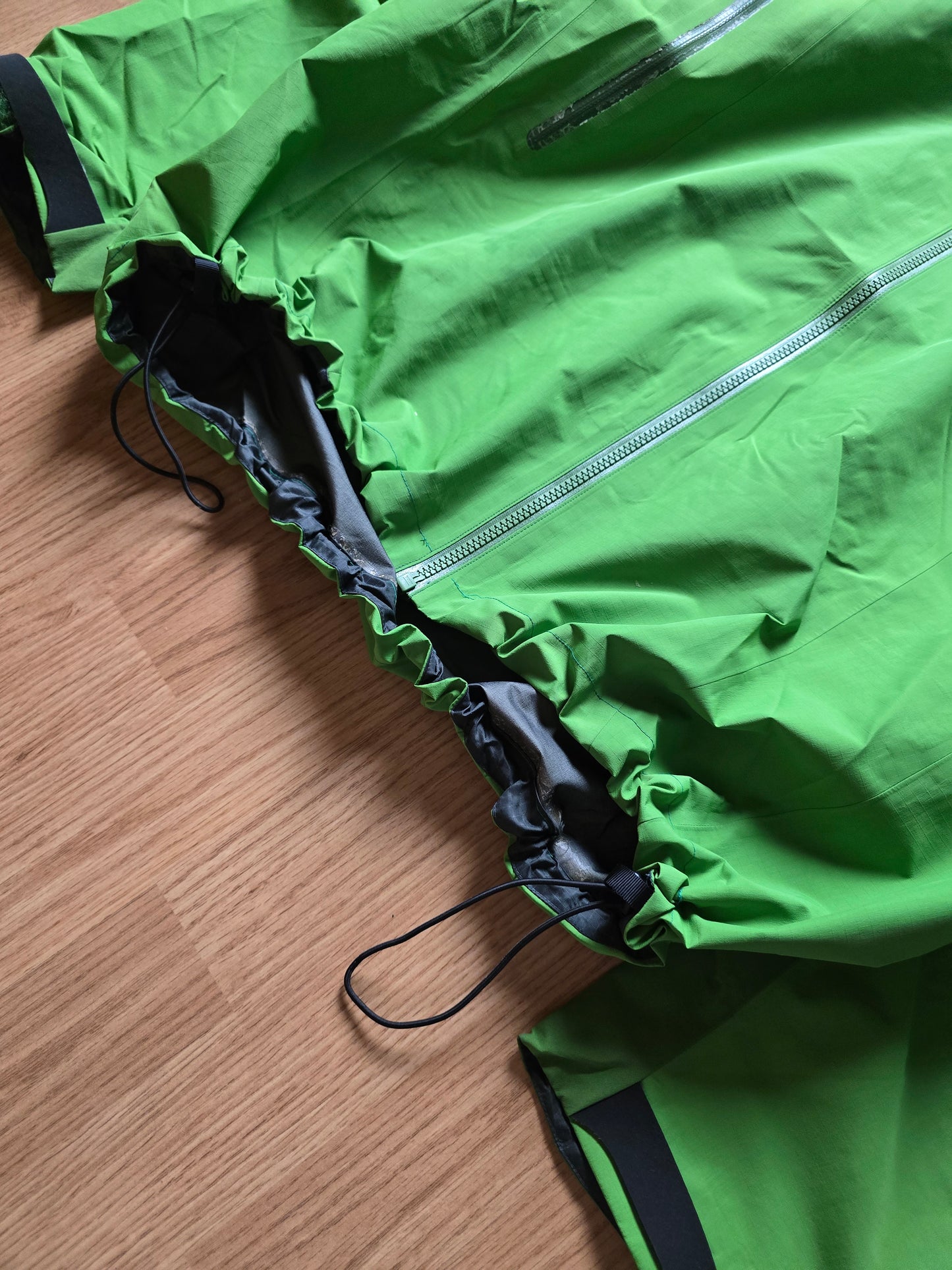 RARE Arc'teryx 2012 Beta AR Gore-tex Jacket (XL)