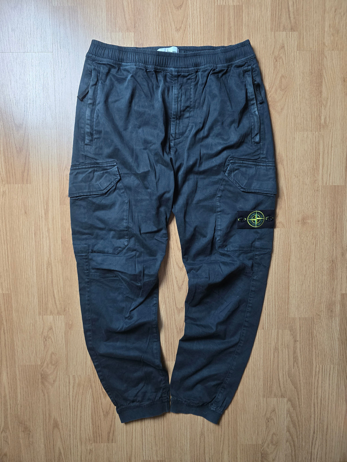 Stone Island Cuffed Cargo Pants (30x30)