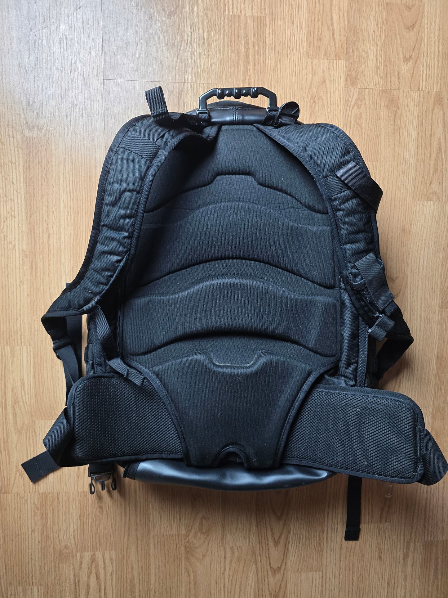 Oakley Kitchen Sink 34L Technical Backpack