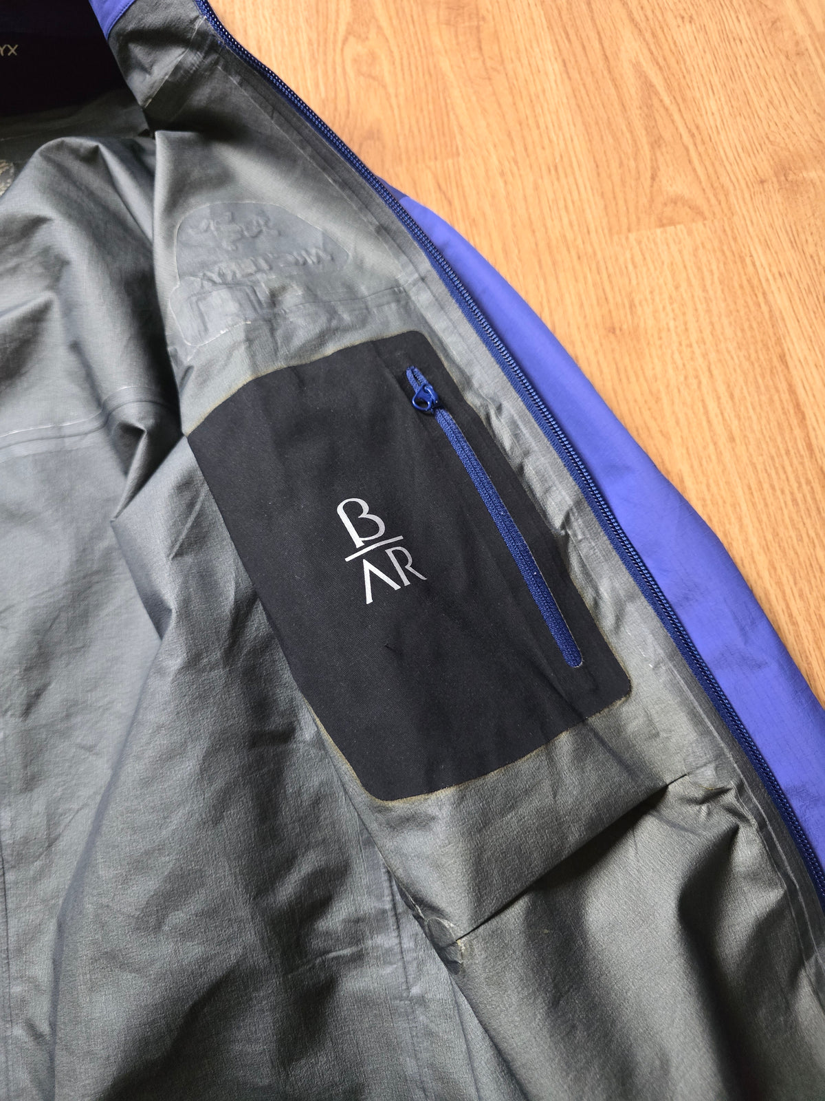 RARE W/ Arc'teryx Vintage Beta AR Gore-tex Jacket 'Indigo' (M)