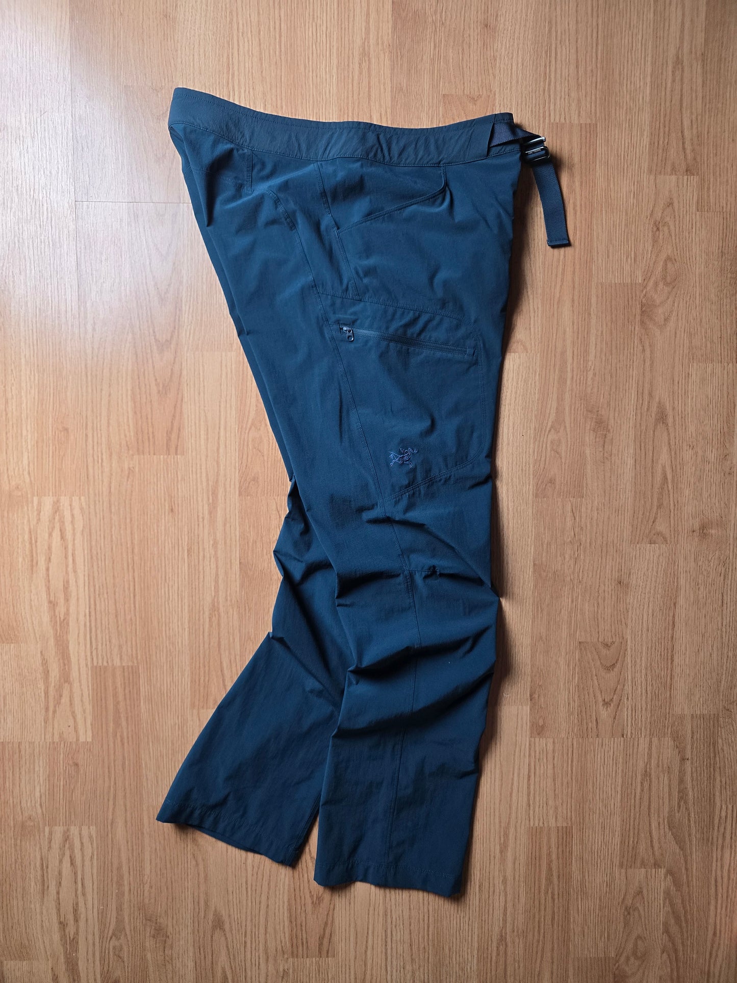 Arc'teryx Lefroy Lightweight Technical Belted Shell Pants (32x32)