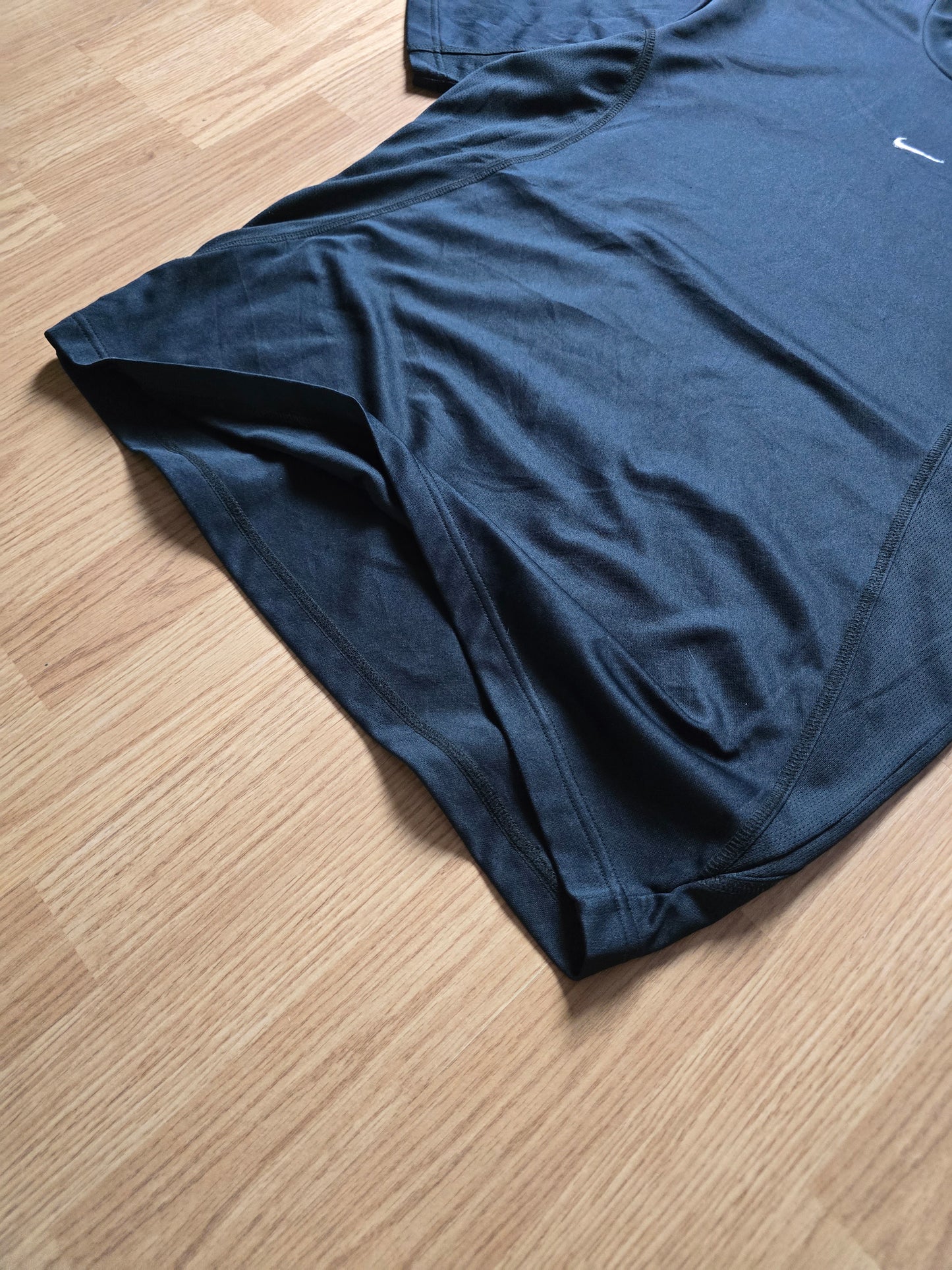 Y2K Nike Centre Swoosh Mesh Panel Tee (M/L)
