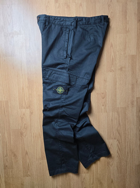 Stone Island Ghost Loose Fit Cargo Pants (32-34x32)