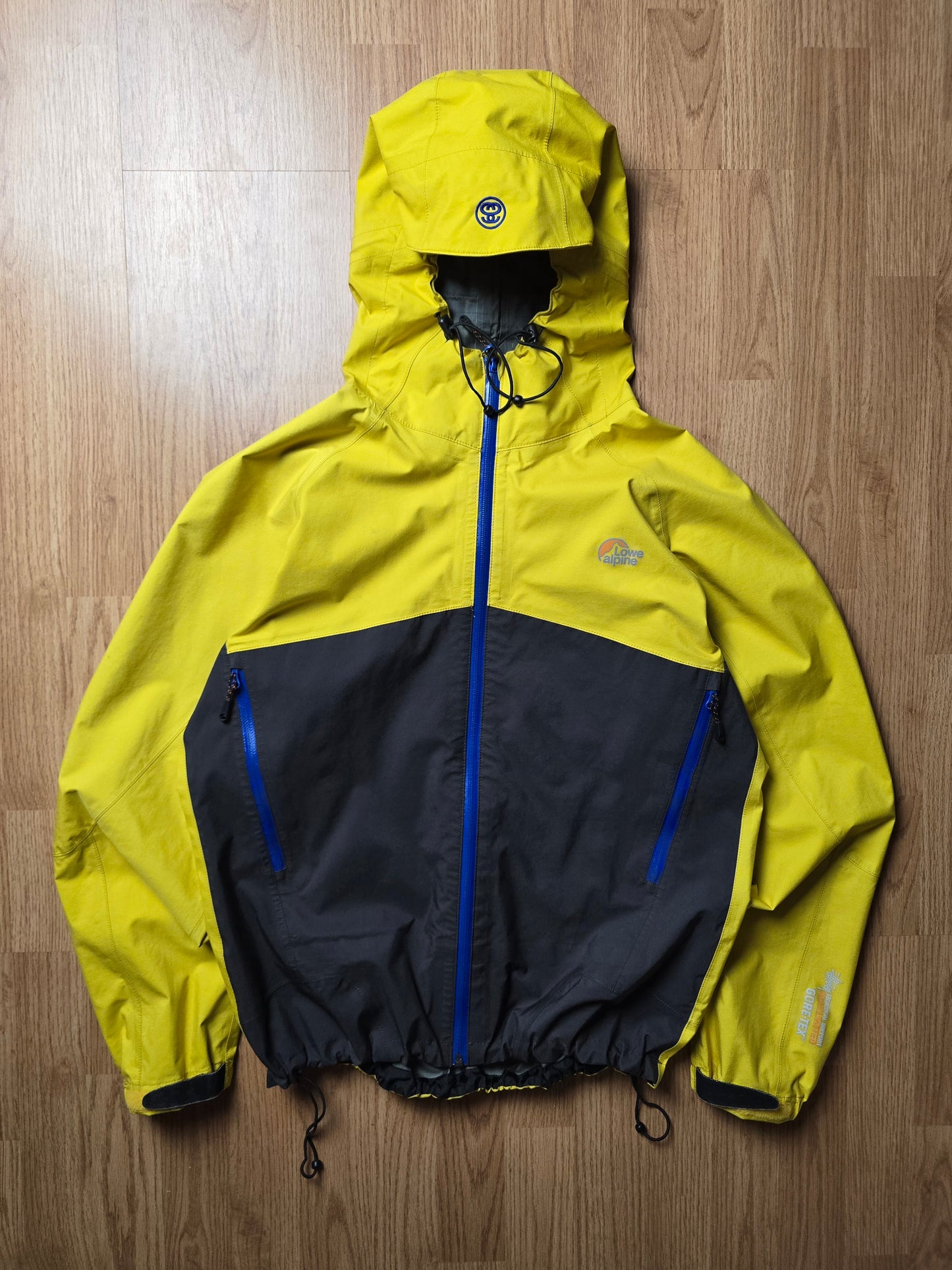 Stussy x Lowe Alpine Gore-tex Jacket (M)