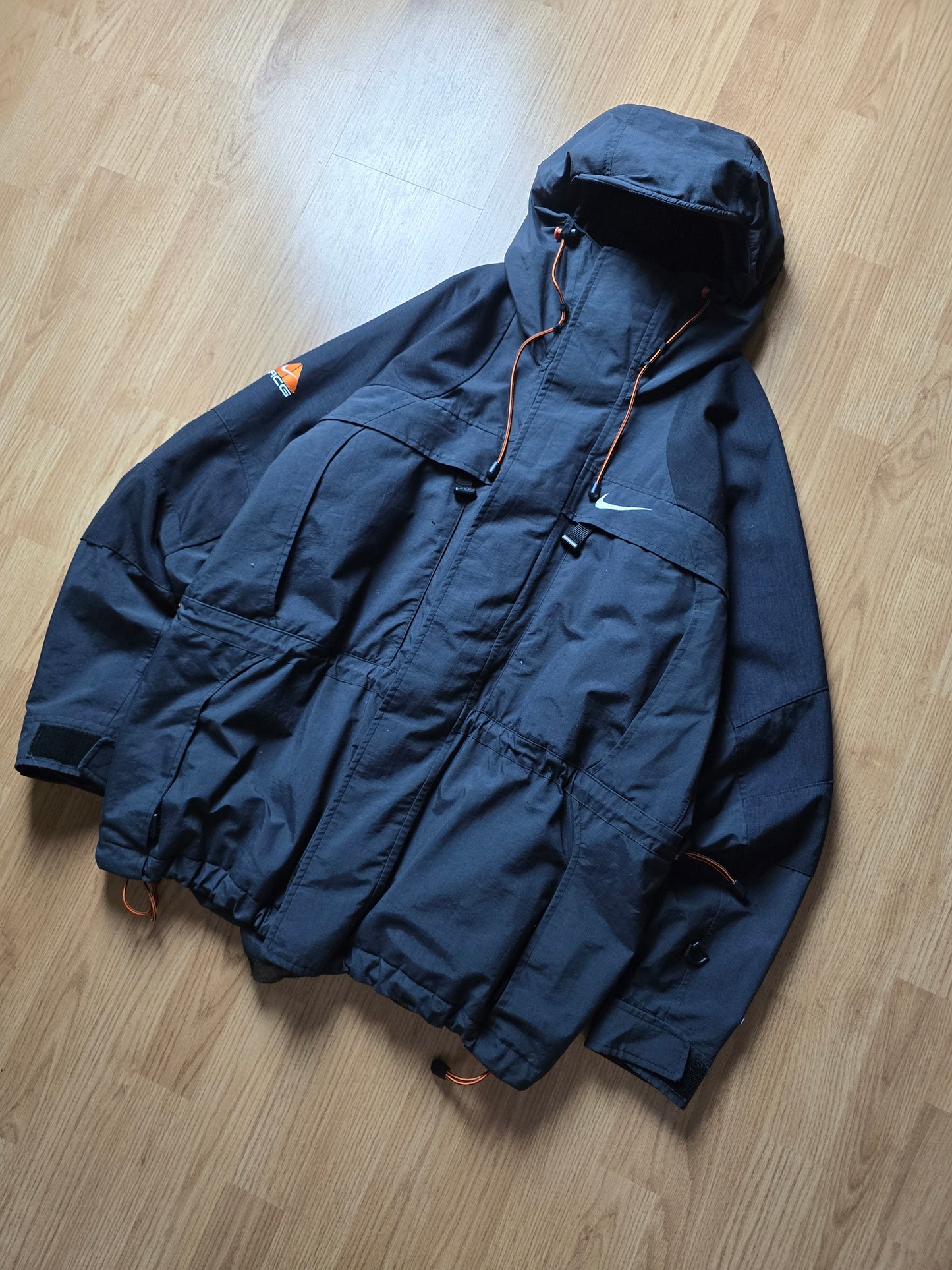 90s Nike ACG Storm-Fit Technical Heavyweight Jacket (L/XL)