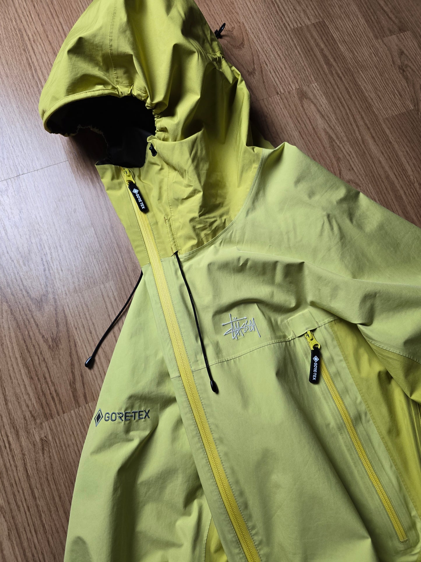 Stussy Gore-tex 2-Tone Shell Jacket (XL)