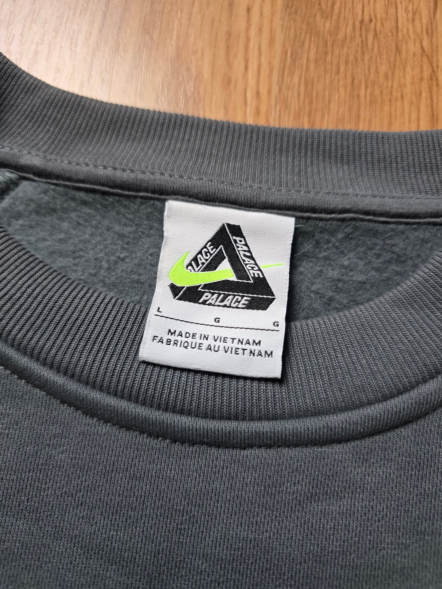 Palace x Nike Total P90 Crew Sweatshirt (L)