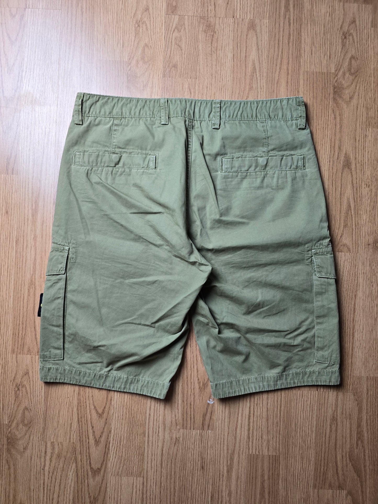 Stone Island Bermuda Cargo Shorts (W32)