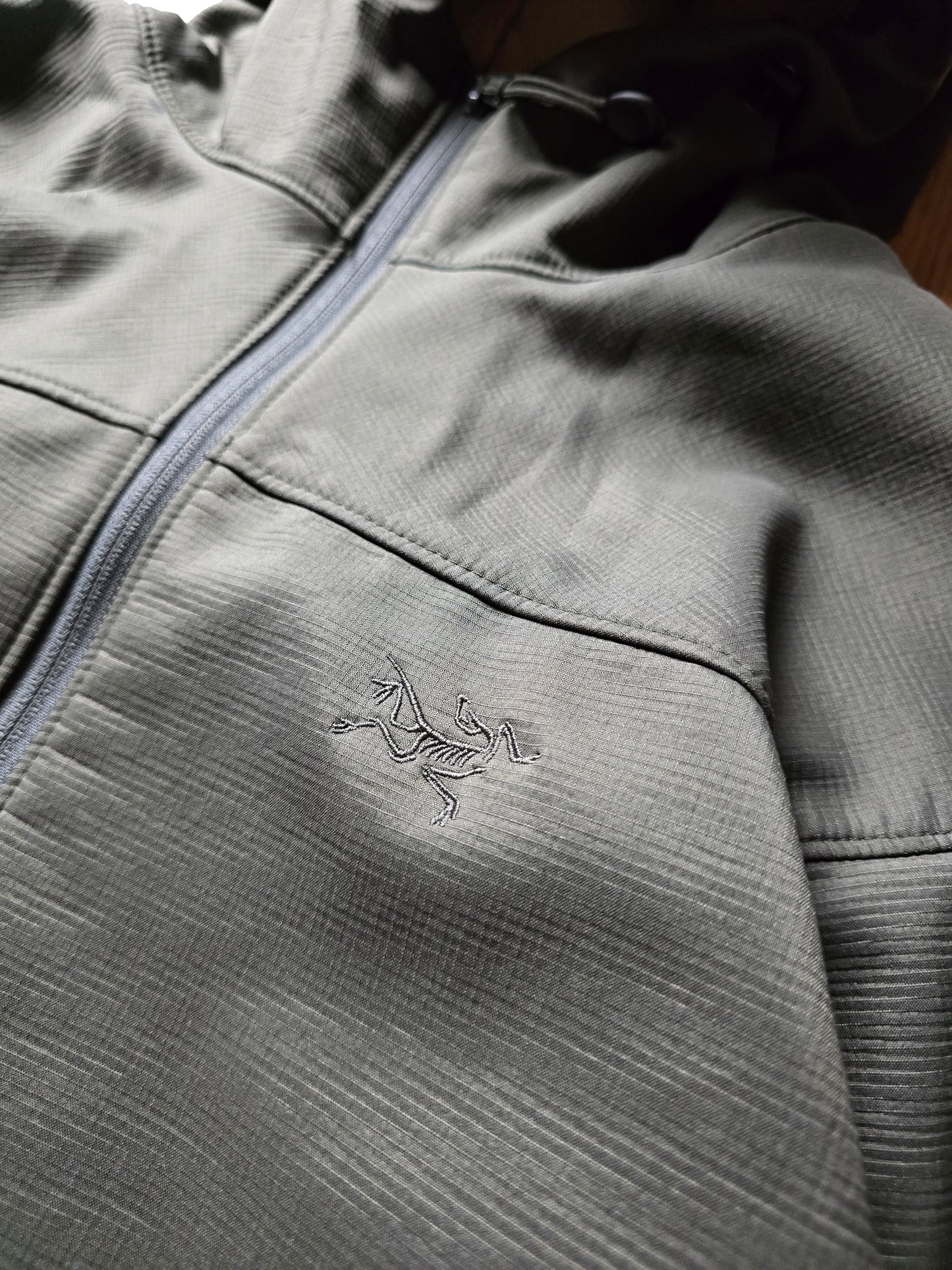 Vintage Arc'teryx Epsilon LT Softshell Jacket (M)