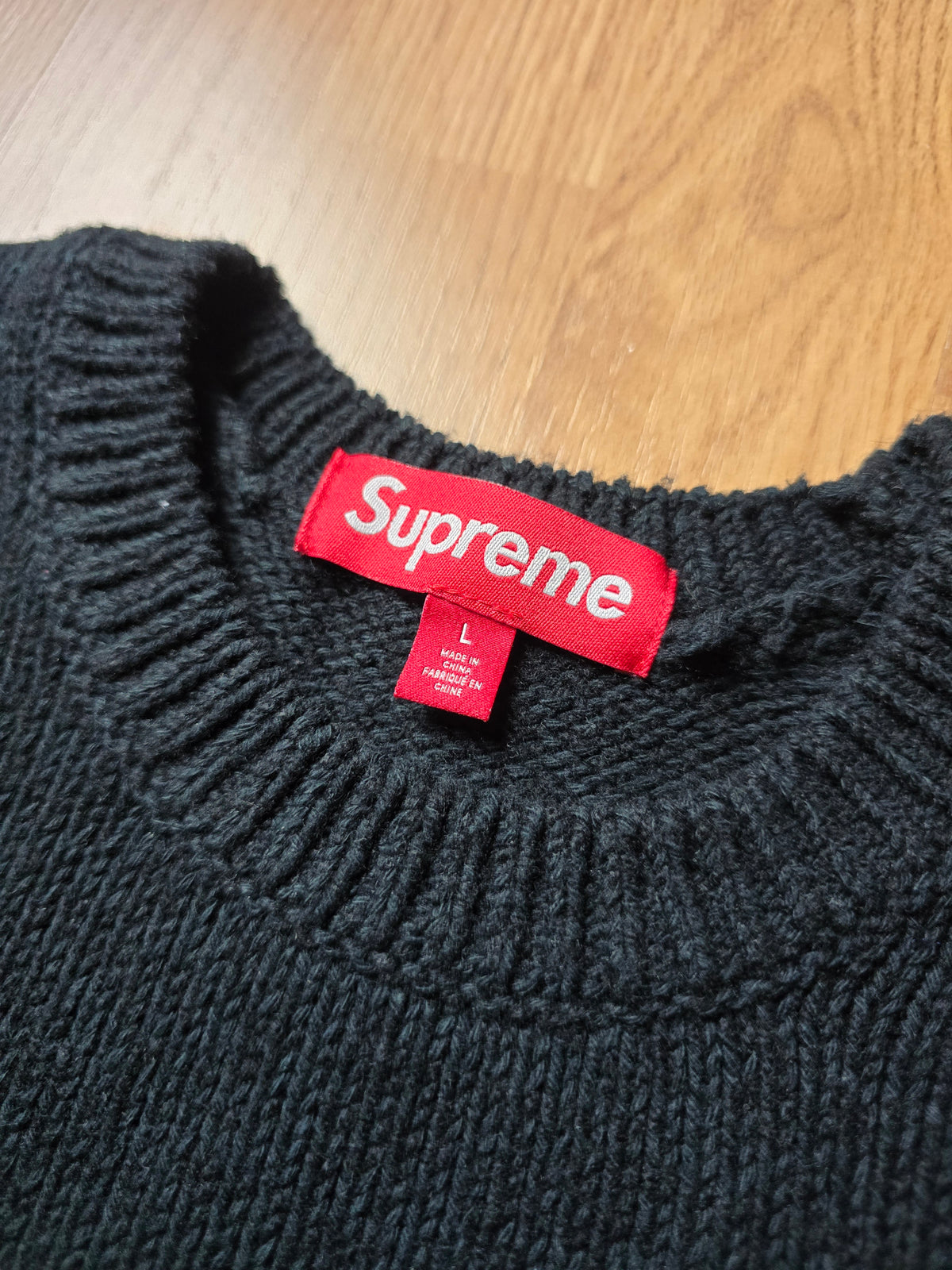 Supreme SS25 Contrast Logo Knit Sweater (L)