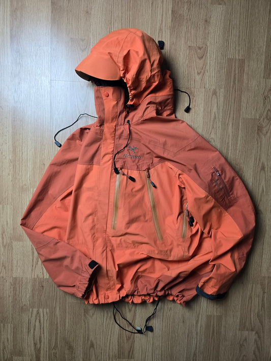 90s Arc'teryx Theta AR Tobasco Gore-tex 2 Tone Shell Jacket (L)