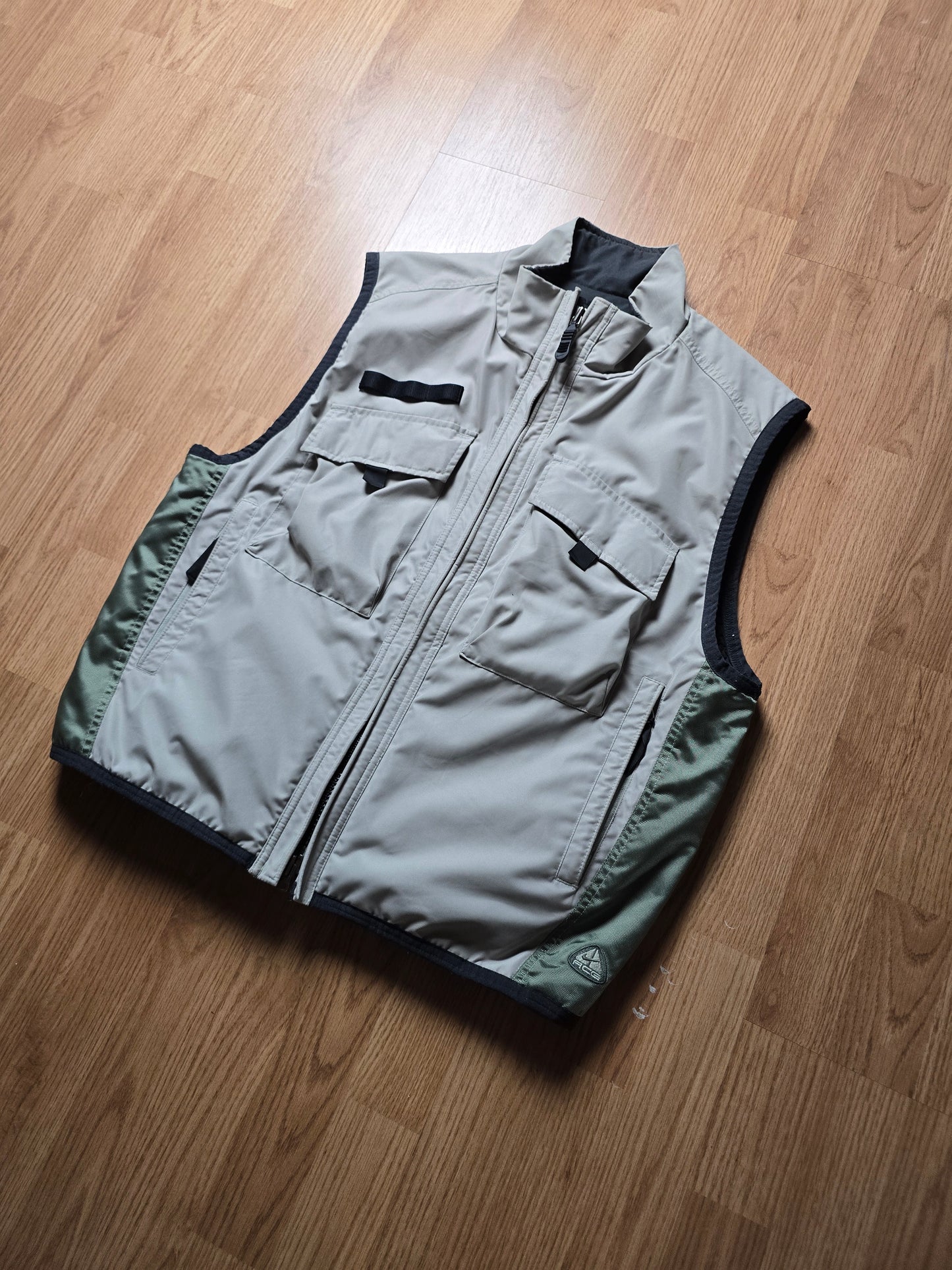 90s Nike ACG Primaloft Technical Utility Vest (M)