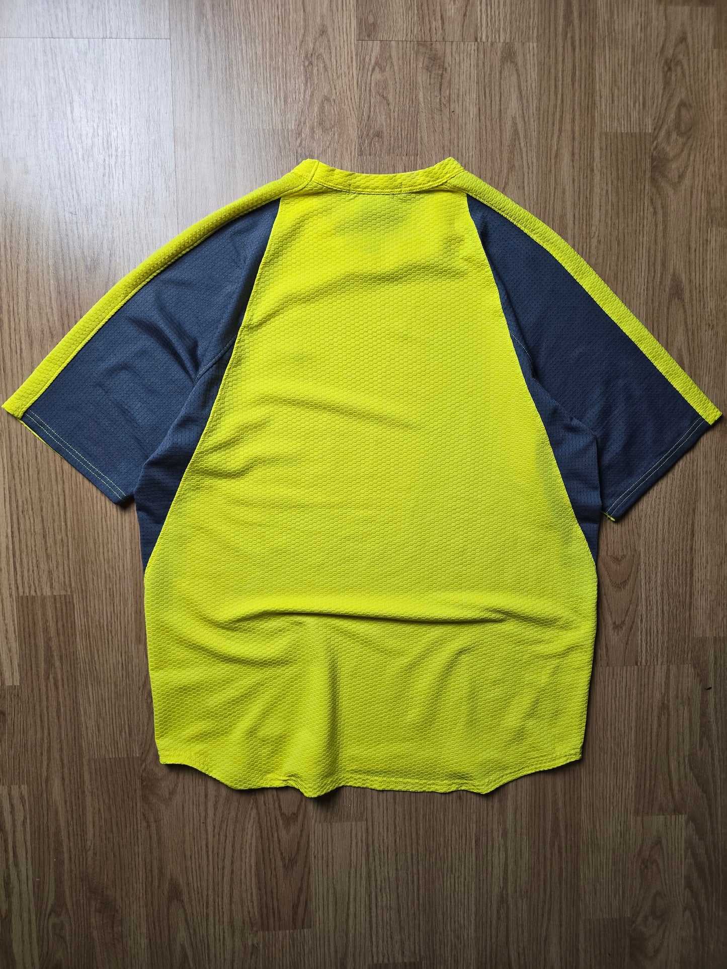 2000s Nike Sphere Textured Thermal Tee (M)