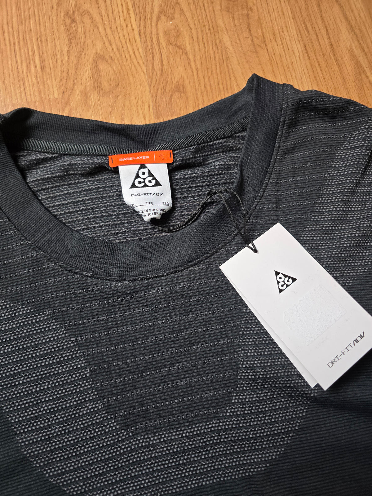 Nike ACG "Delta River" Dri-Fit ADV Longsleve Base Layer Top BNWT (XL)
