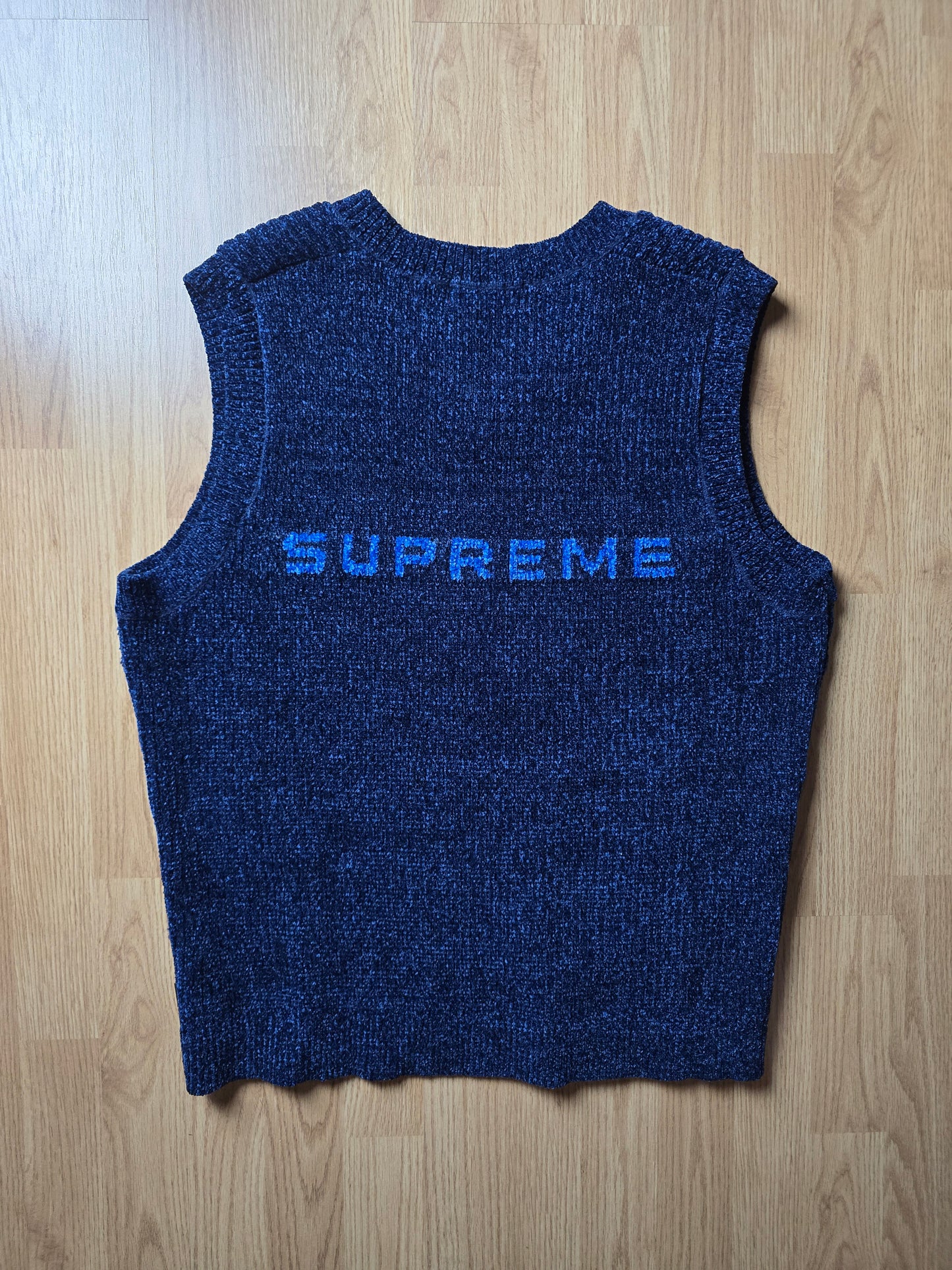 Supreme Chenille Knit Sweater Vest (M/L)