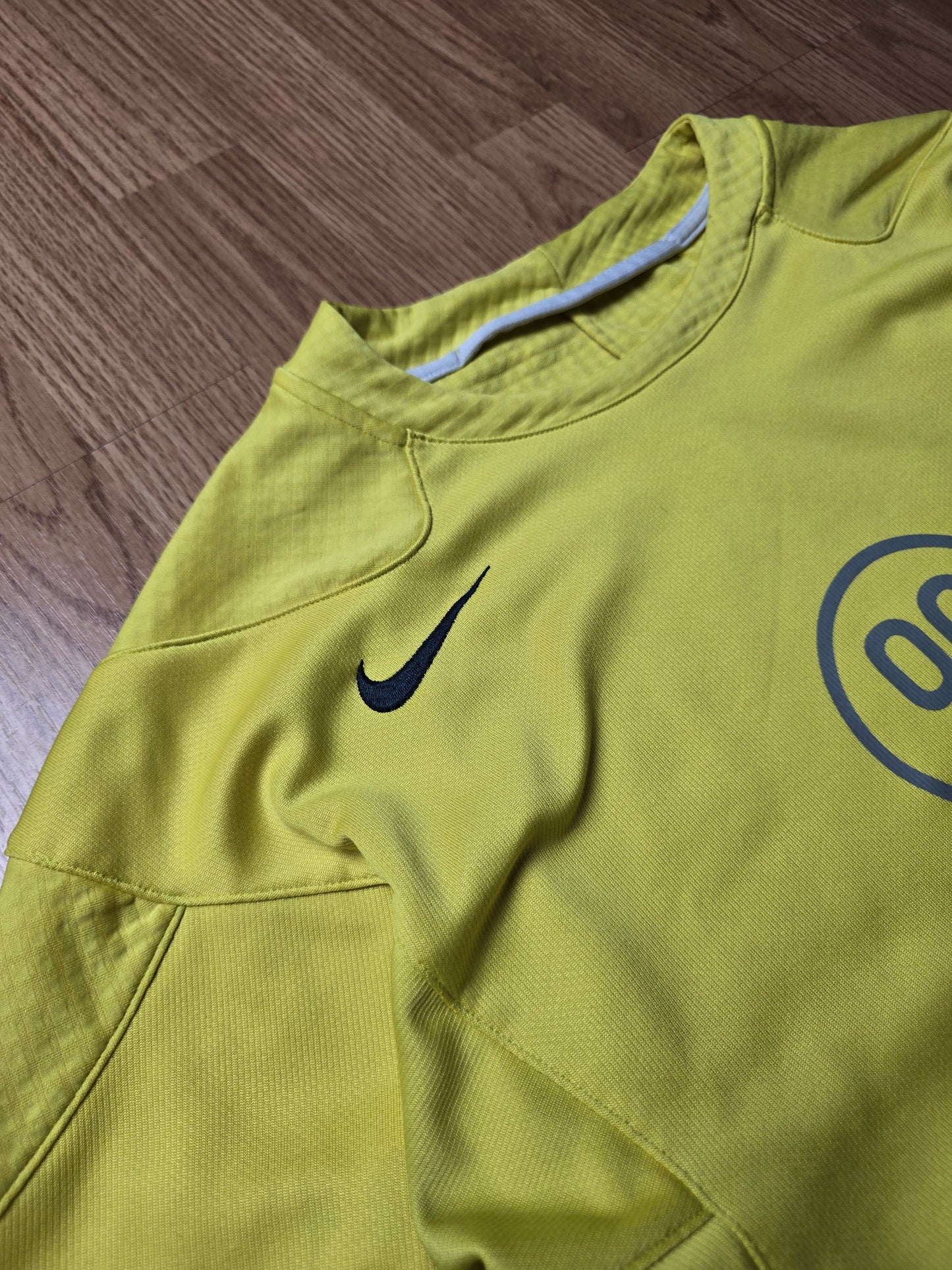 00s Nike Total 90 Panelled Tee (M)