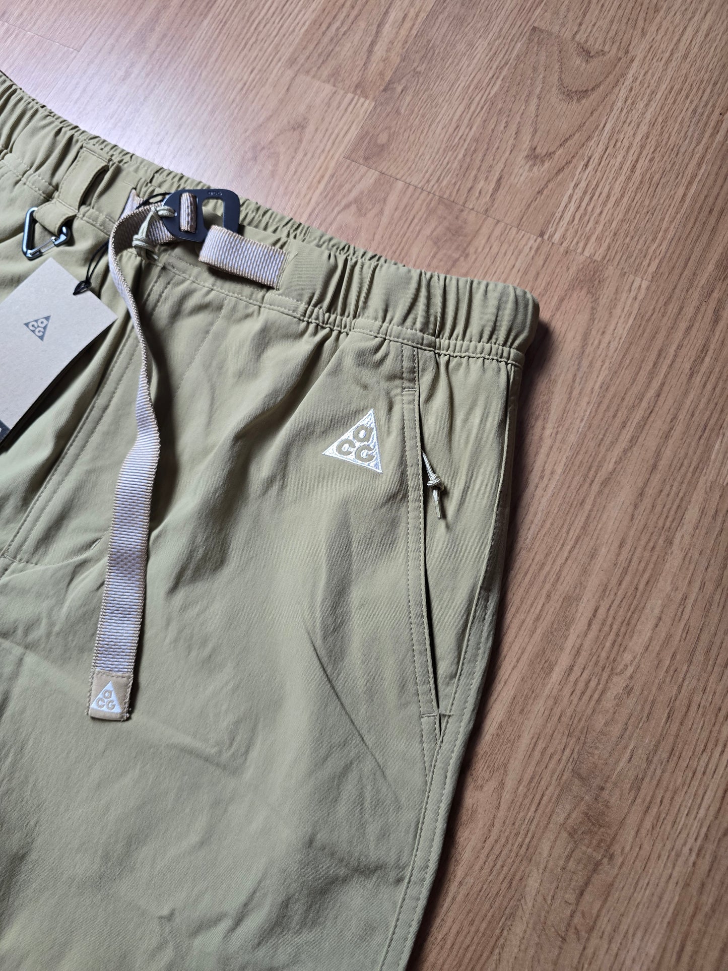 Nike ACG UV Hike Lightweight Technical Belted Shell Pants (XS)