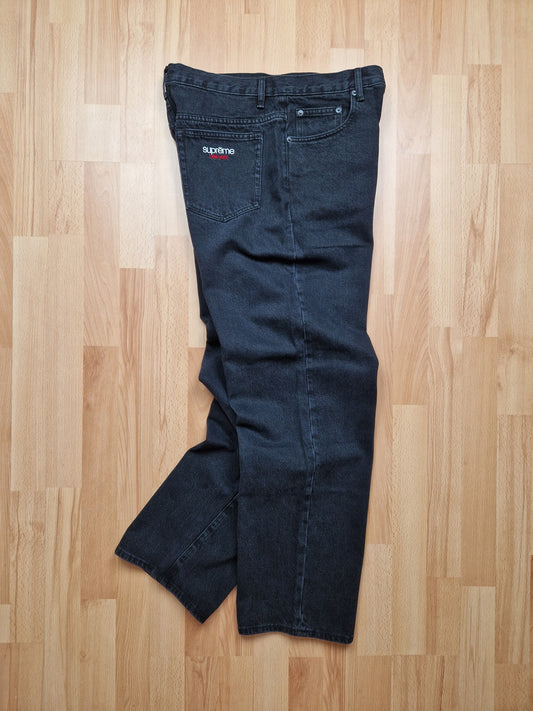 Supreme Baggy Washed Denim Jeans (30 - loose fitting)