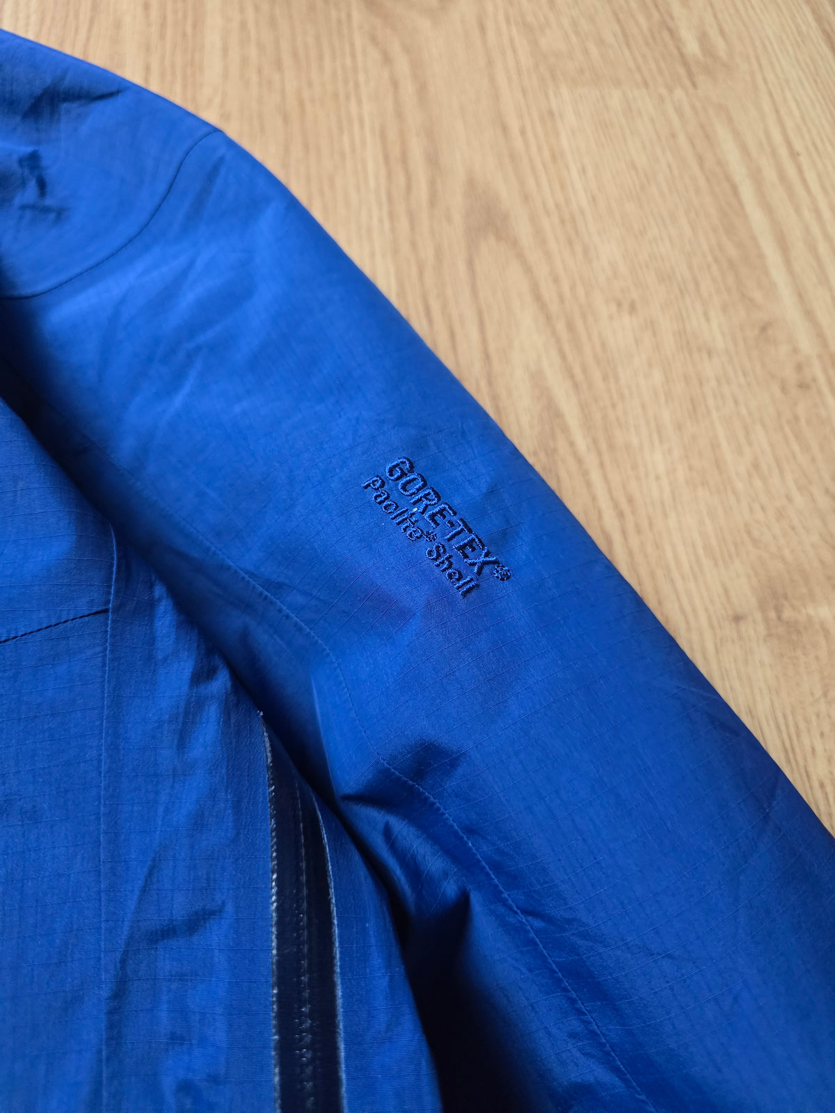 Arc'teryx Beta SL Gore-tex Jacket (XL)