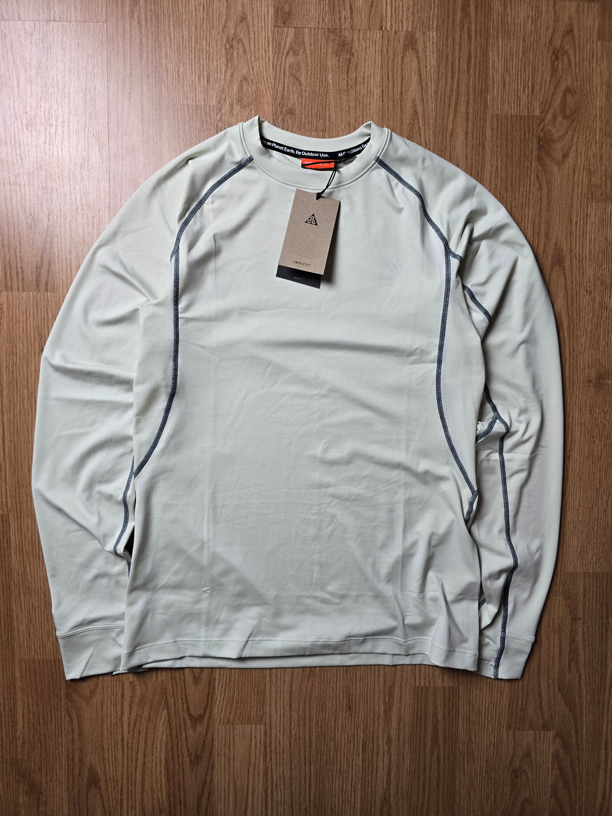 Nike ACG "Wildsee" Dri-Fit Longsleve Base Layer Top BNWT (S)