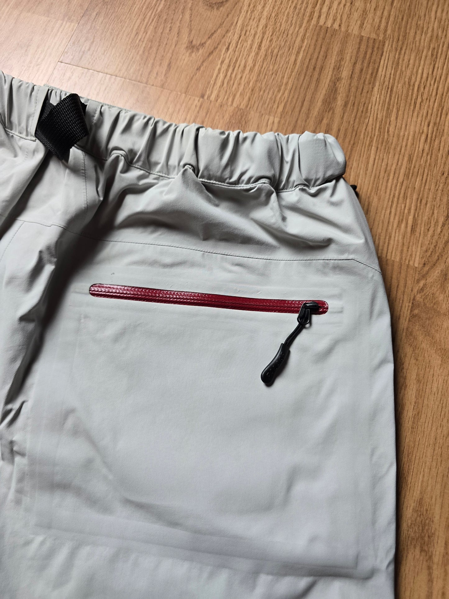 Palace Gore-tex S-Tech Technical Cargo Shorts (M)
