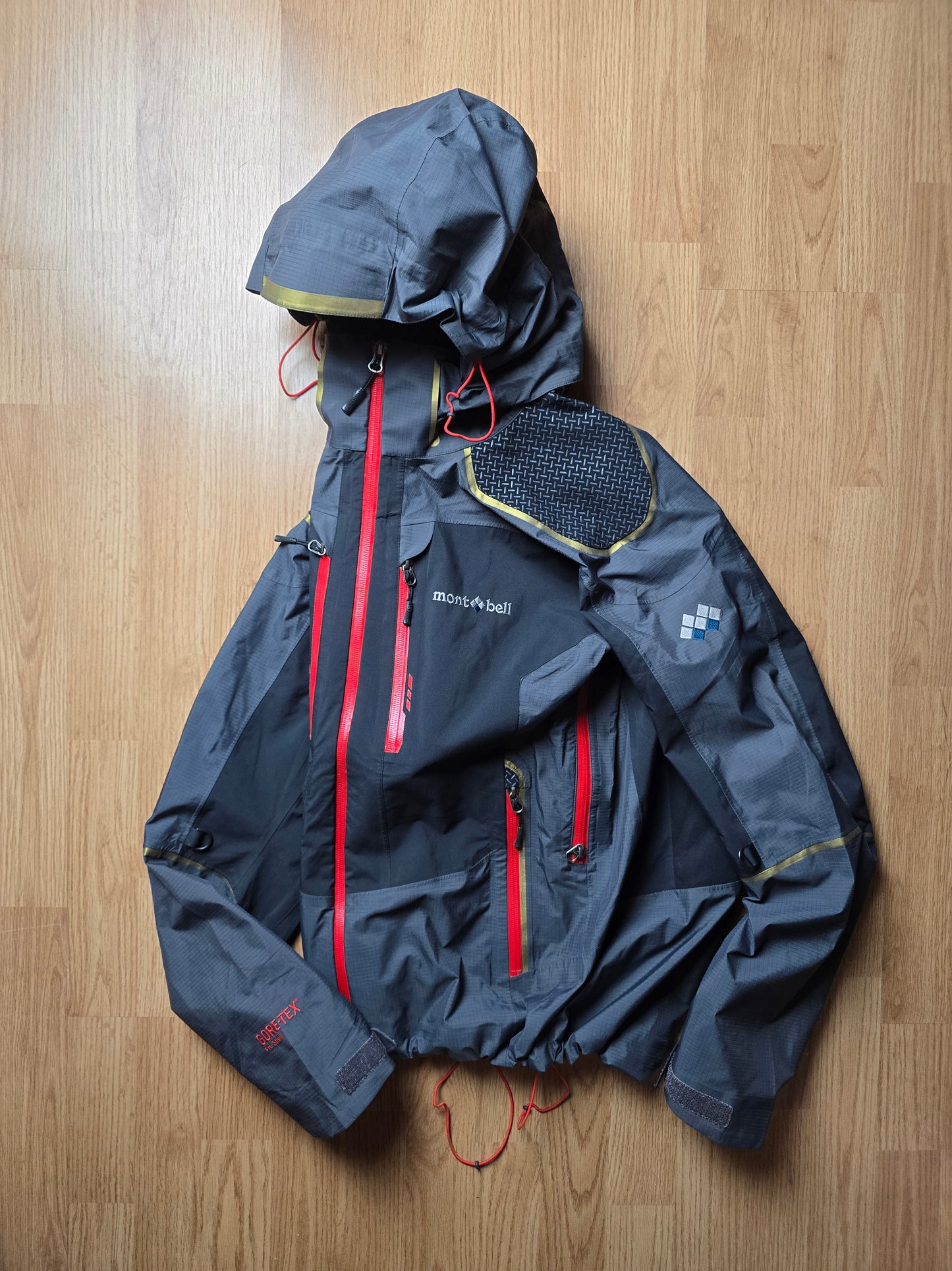 RARE Montbell Gore-tex Proshell Technical Panelled Jacket (S)