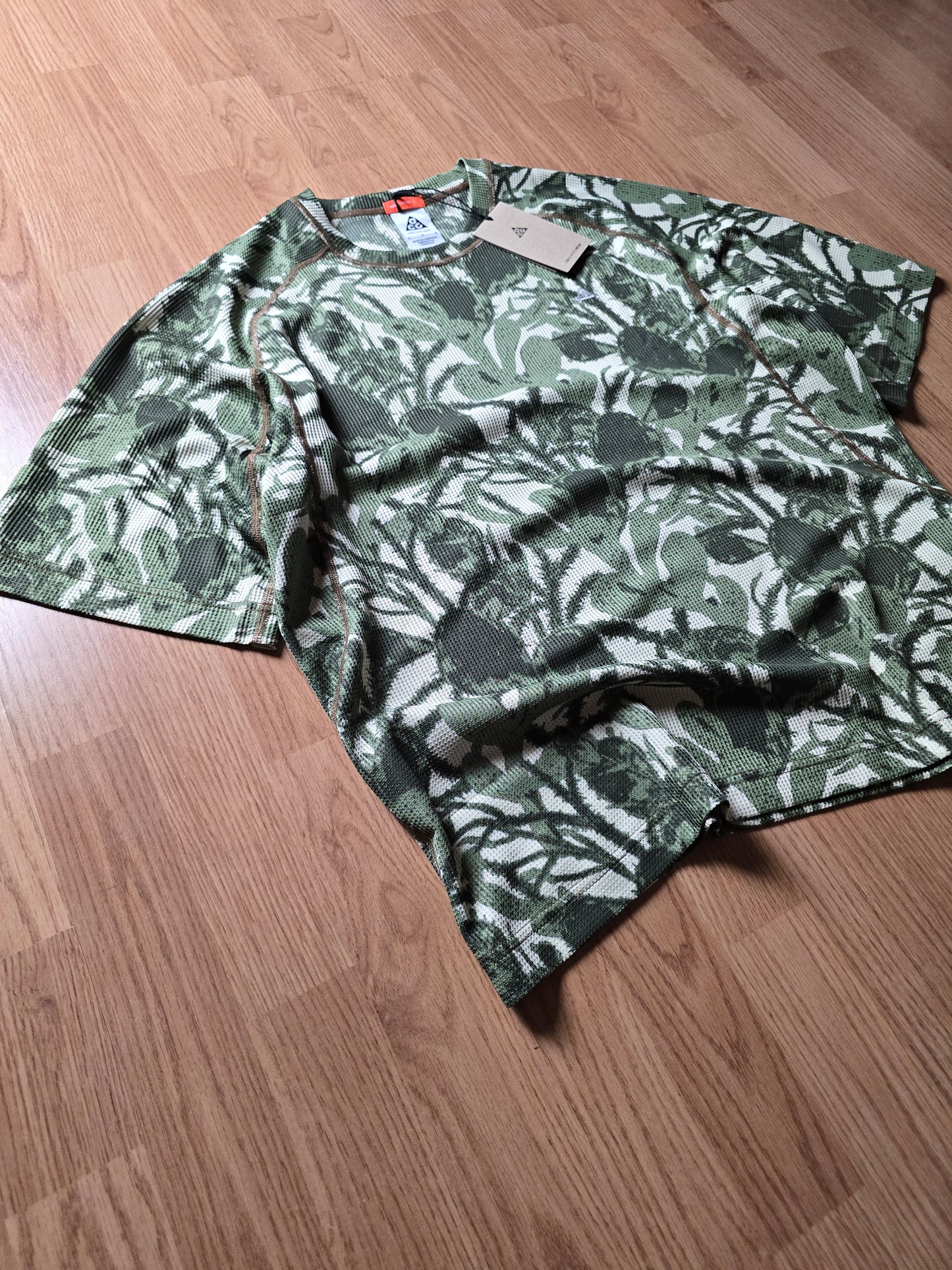 Nike ACG Waffle Thermal Base Layer Tee (M/L)