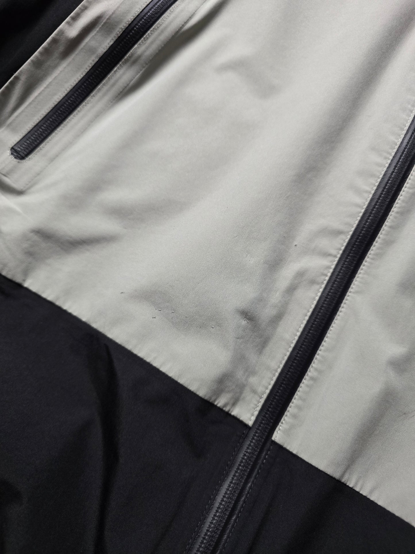 RARE Stussy Gore-tex Rainroom Shell Jacket (M)