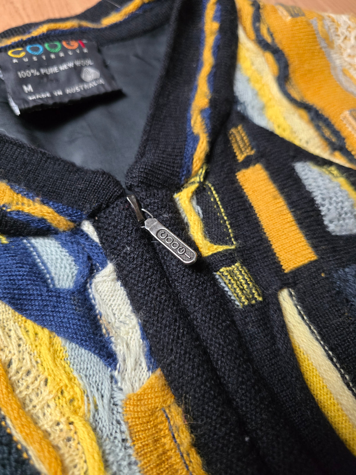 80-90s Coogi 3D Wool Knit Zip Bomber Jacket (M)