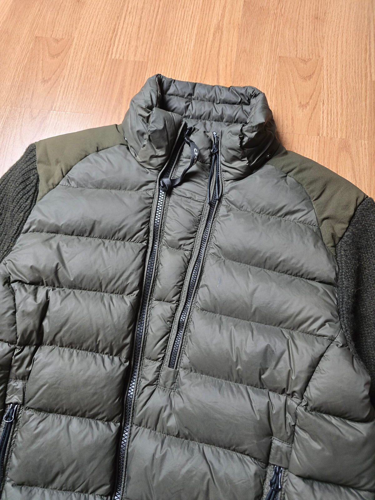 C.P. Company D.D Shell Hybrid Knit Puffer Jacket (S)