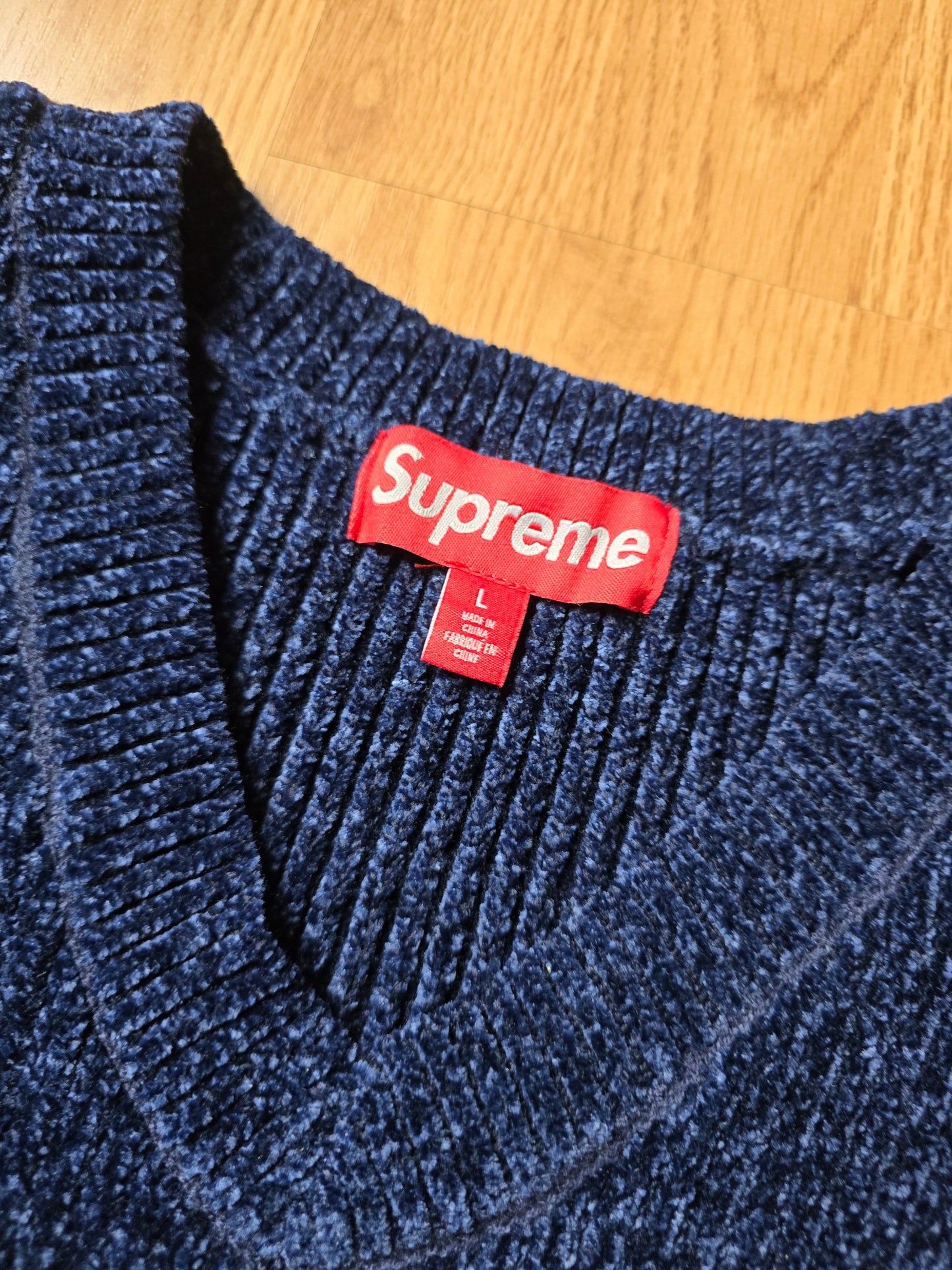 Supreme Chenille Knit Sweater Vest (M/L)