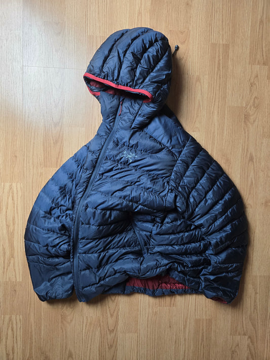 Arc'teryx 'Cerium LT Hoody' Down Filled Puffer Jacket (M)