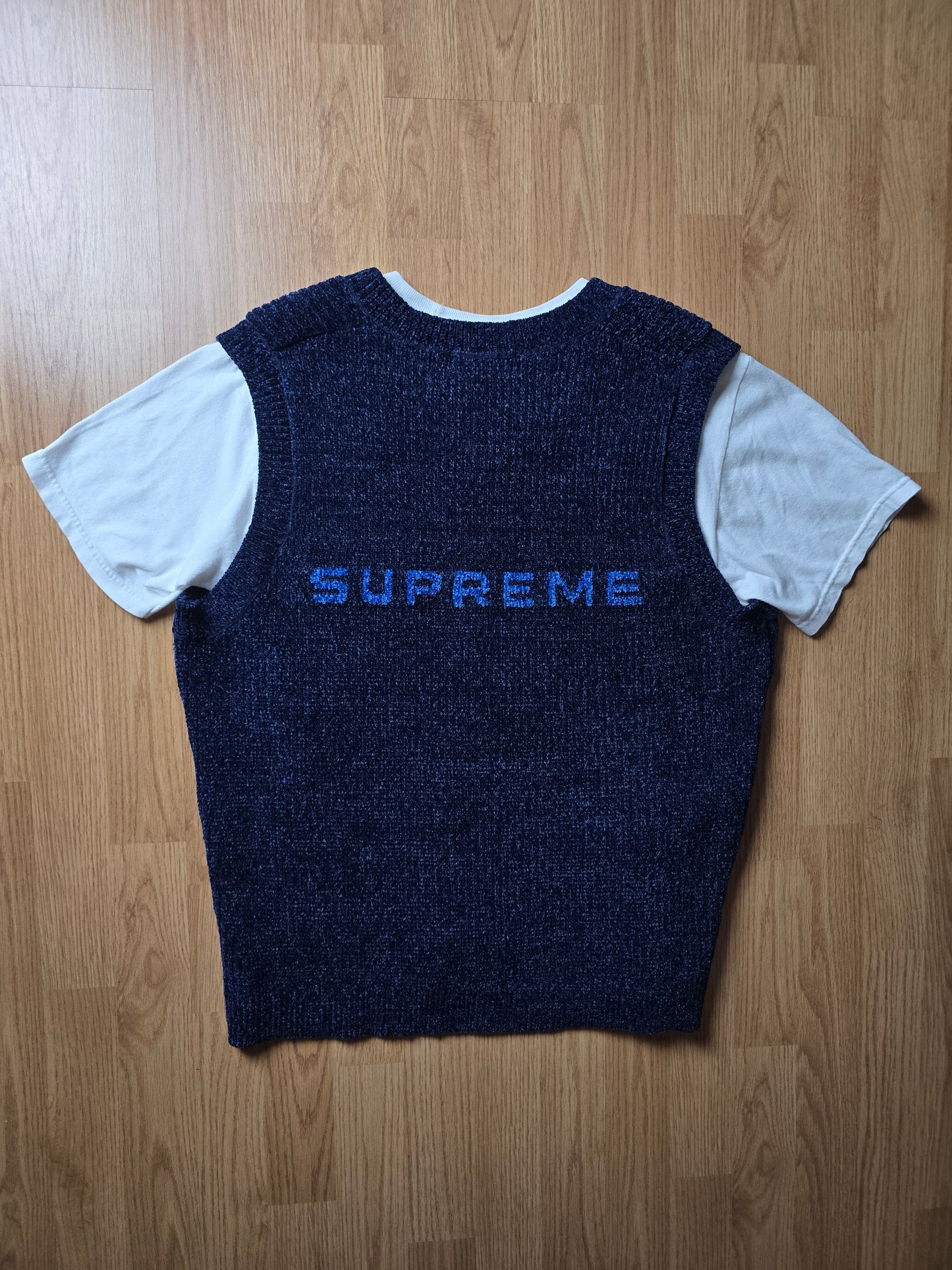 Supreme Chenille Knit Sweater Vest (M/L)