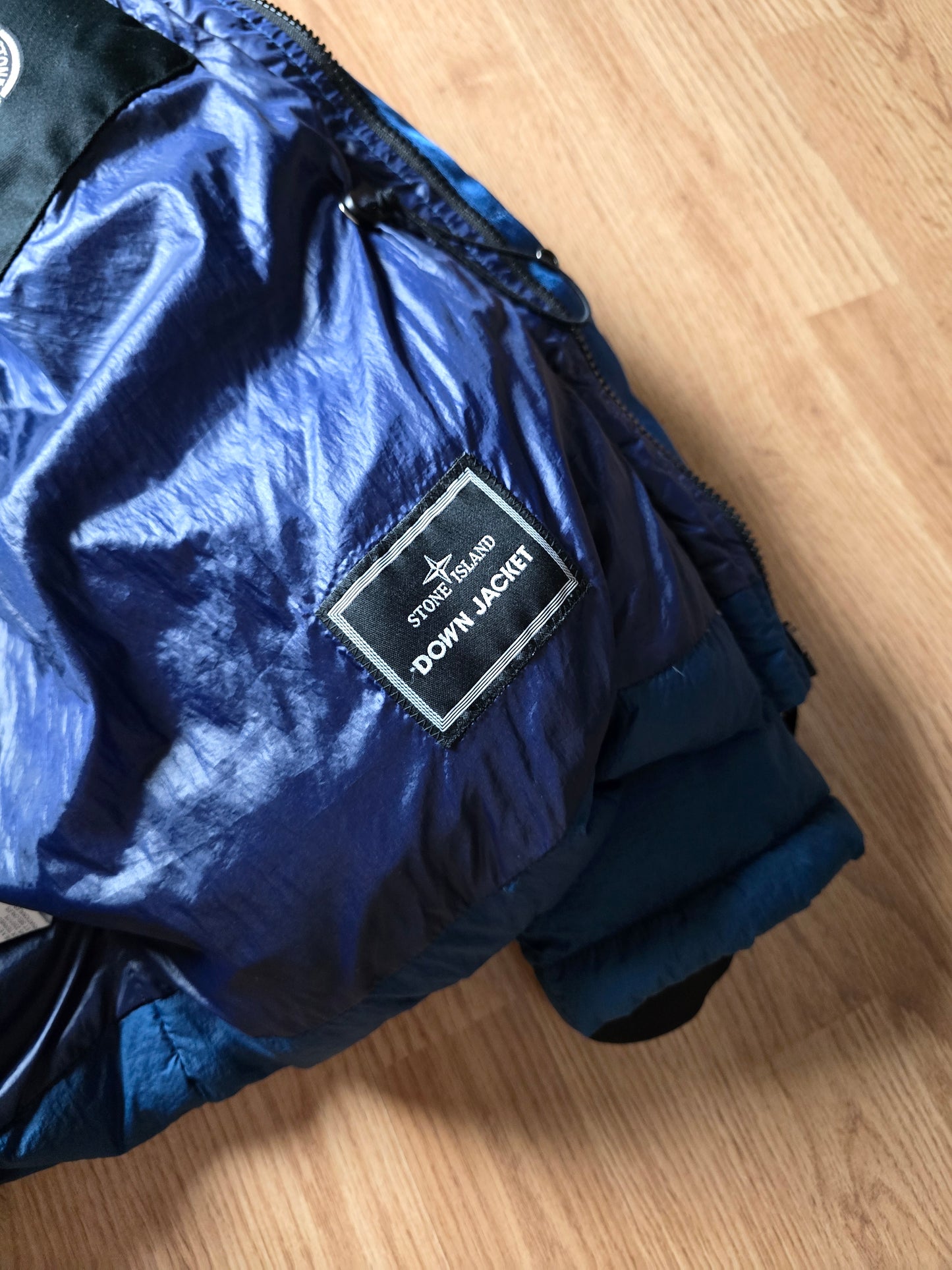 RARE Stone Island Opaque Nylon Tela Down Mesh Badge Puffer Jacket (M)