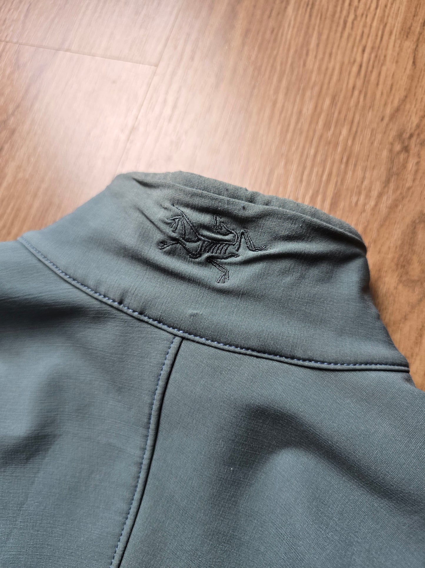 W/ Vintage Arc'teryx Gamma SV Polartec Soft Shell Jacket (S)