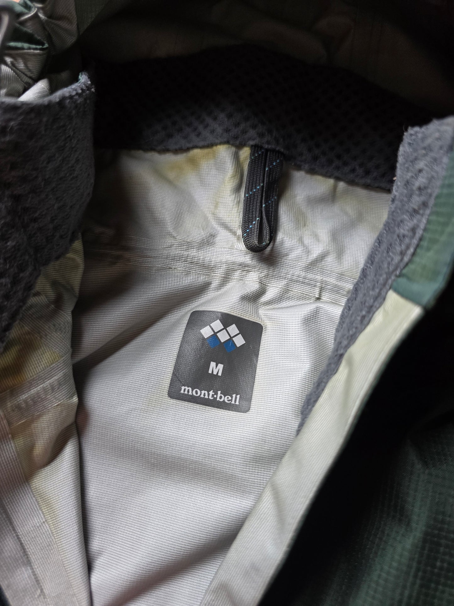 Vintage Montbell Gore-tex Waterproof Rain Jacket (M)