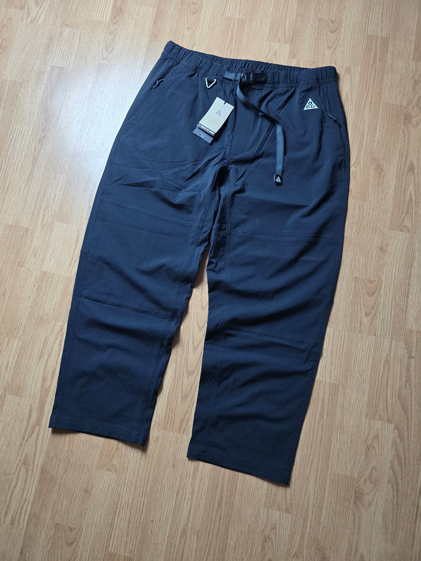 Nike ACG UV Hike Lightweight Technical Belted Shell Pants (XL)