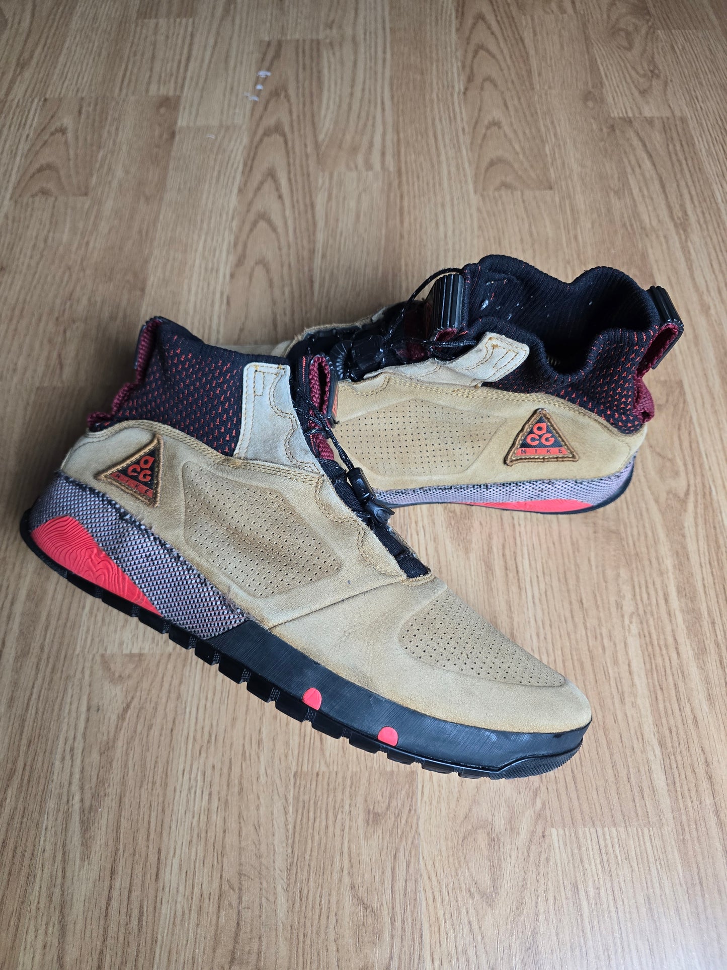 Nike ACG Rickle Ridge Boots (UK9.5)