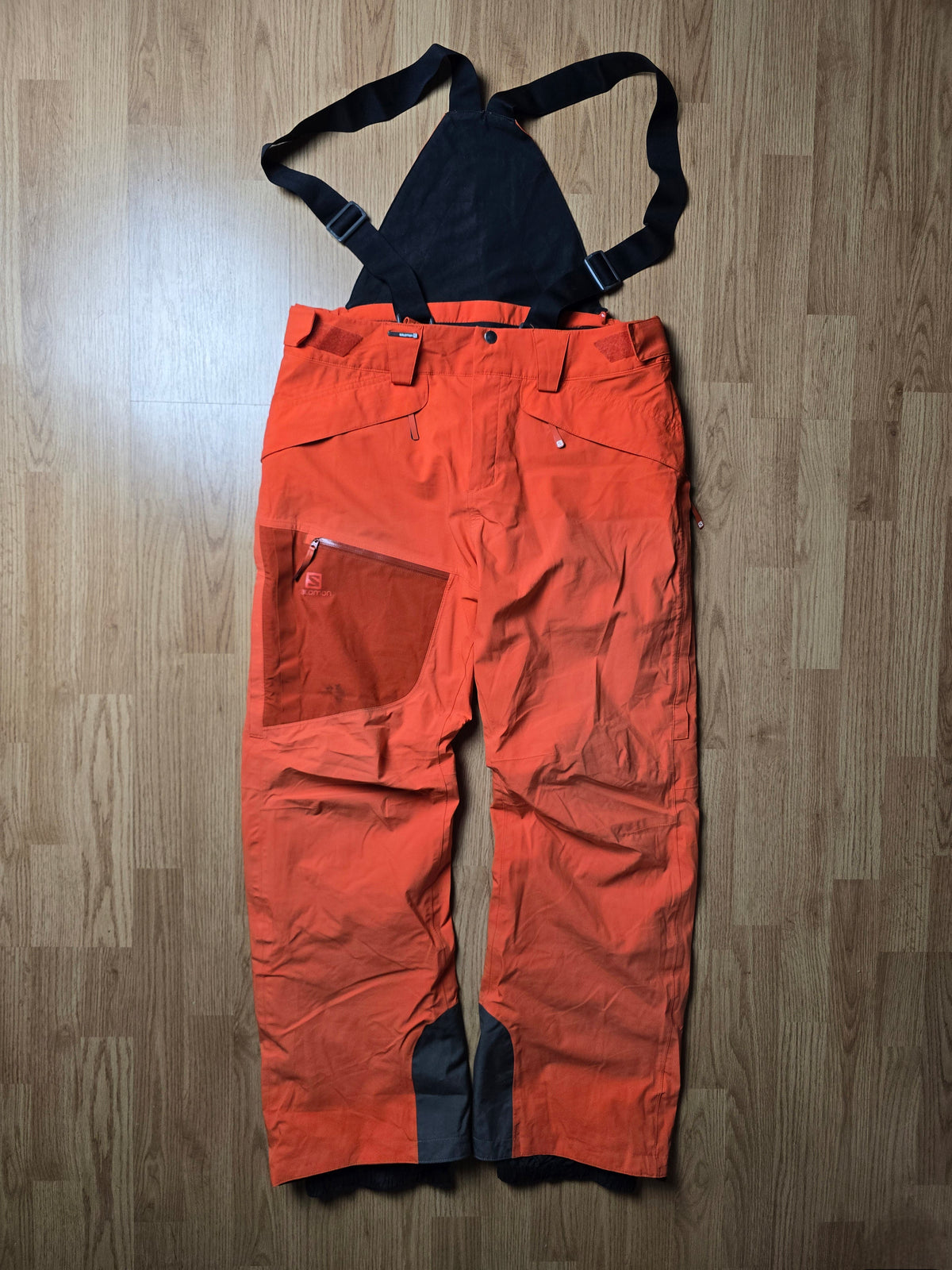 Salomon 'Chill Out Bib' Technical Ski Pants with removable Straps (L)